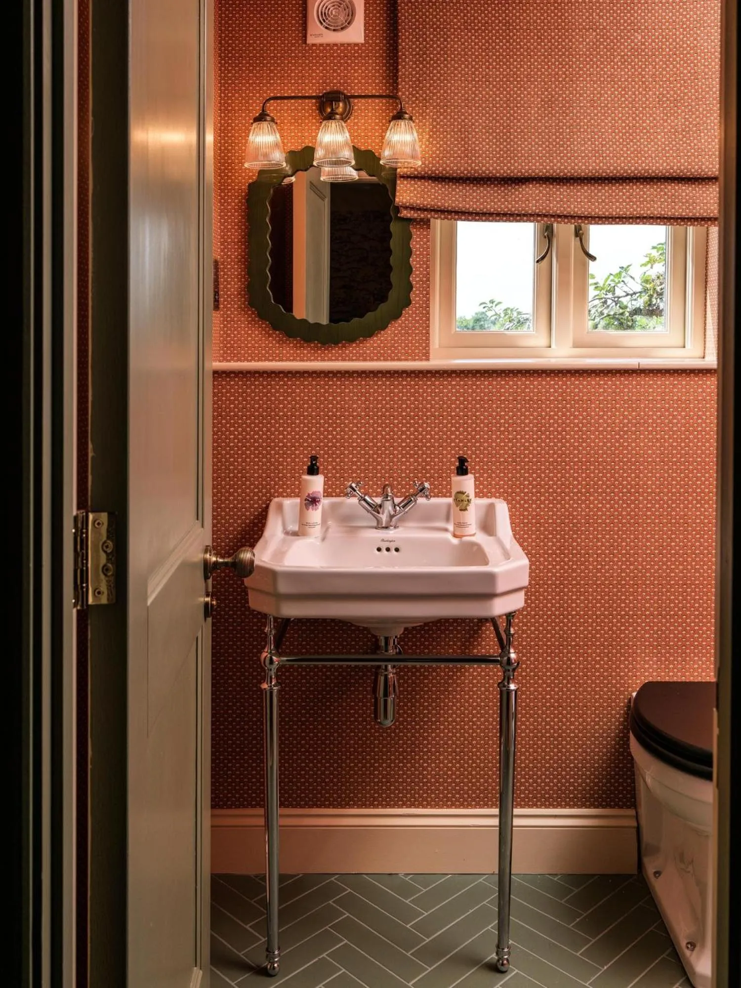 Bathroom in Old Bell Hotel