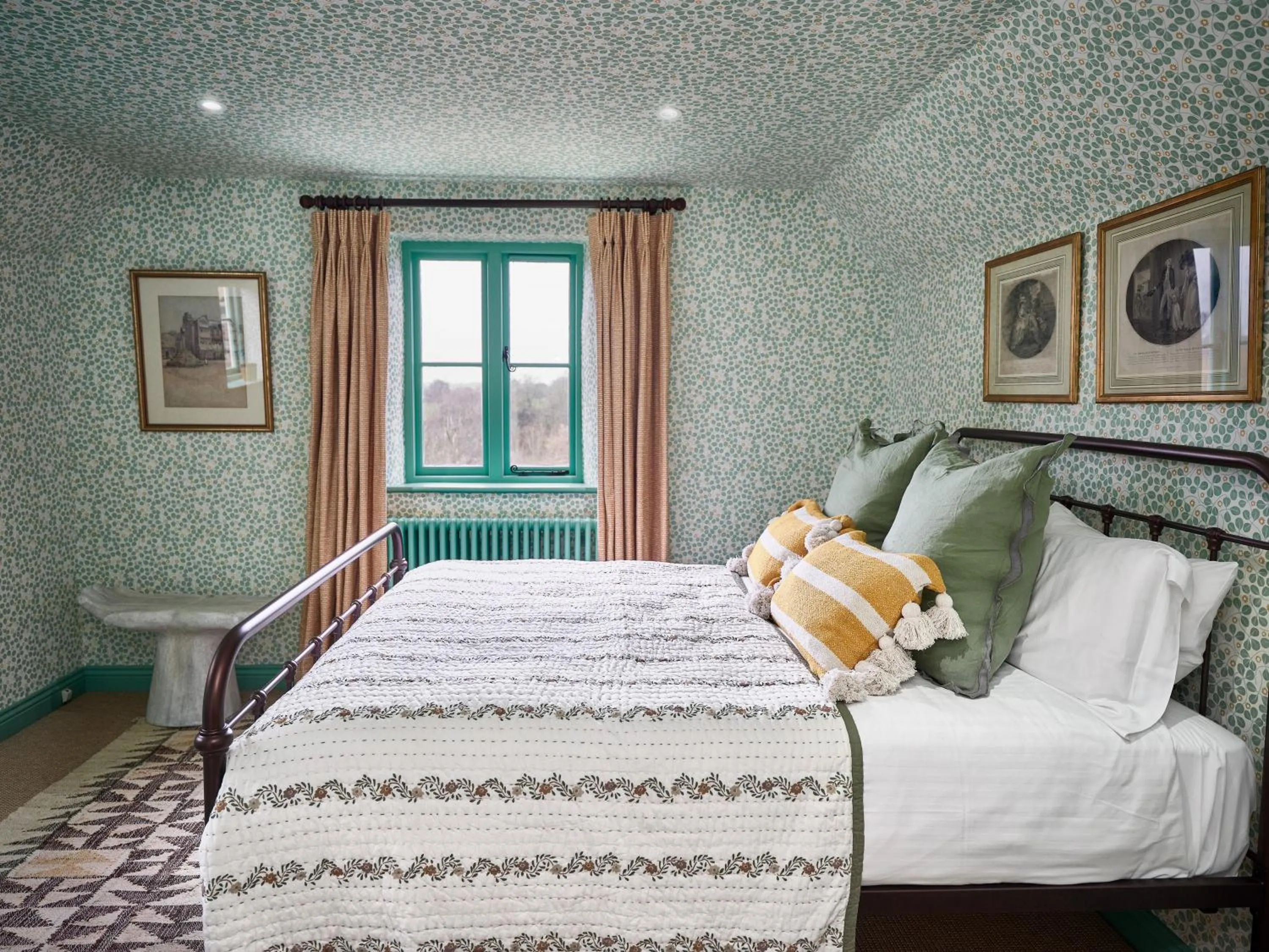 Bed in Old Bell Hotel