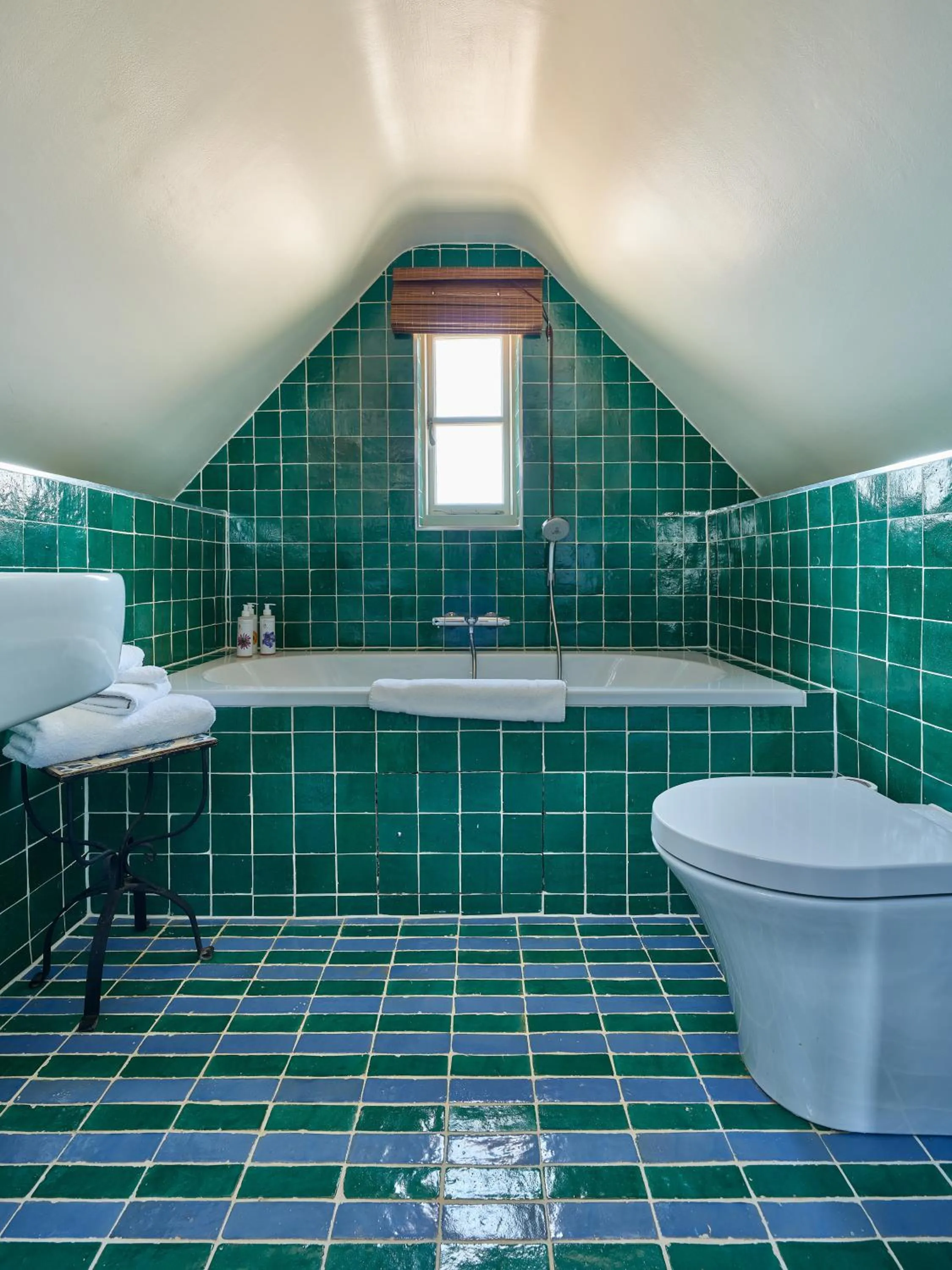 Bathroom in Old Bell Hotel