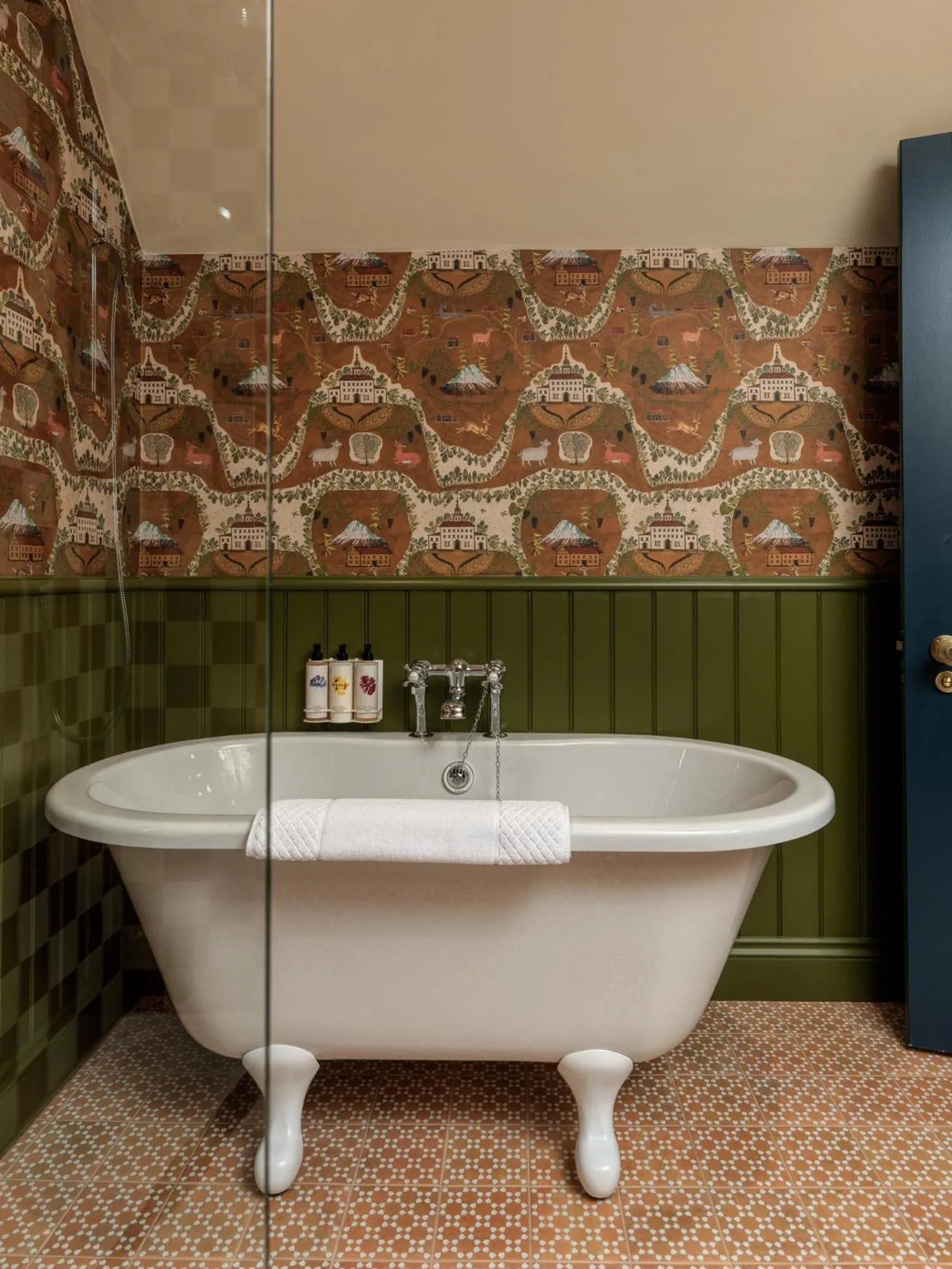 Bathroom in Old Bell Hotel