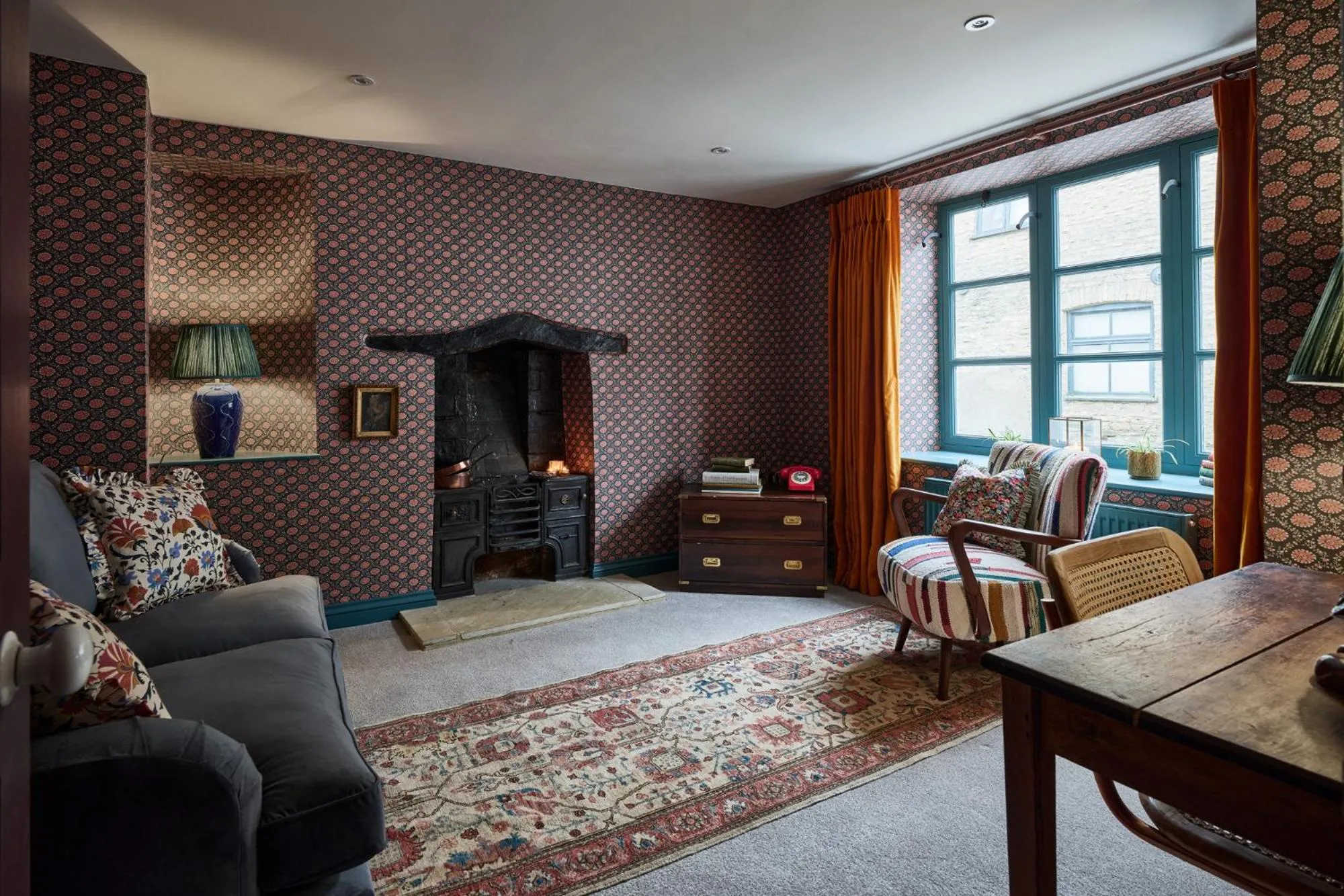 Living room in Old Bell Hotel