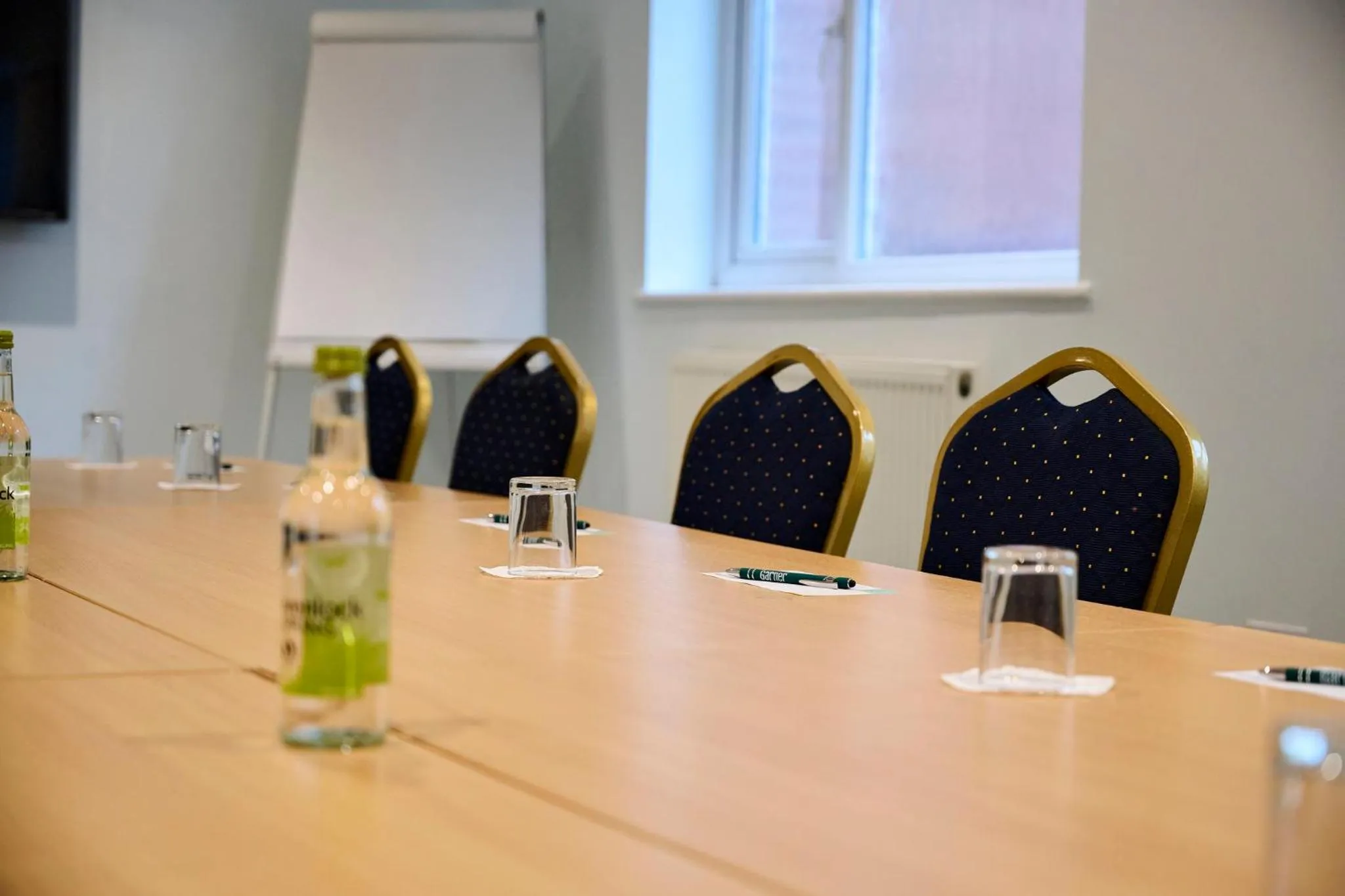 Meeting/conference room in Garner Hotel Birmingham South East by IHG