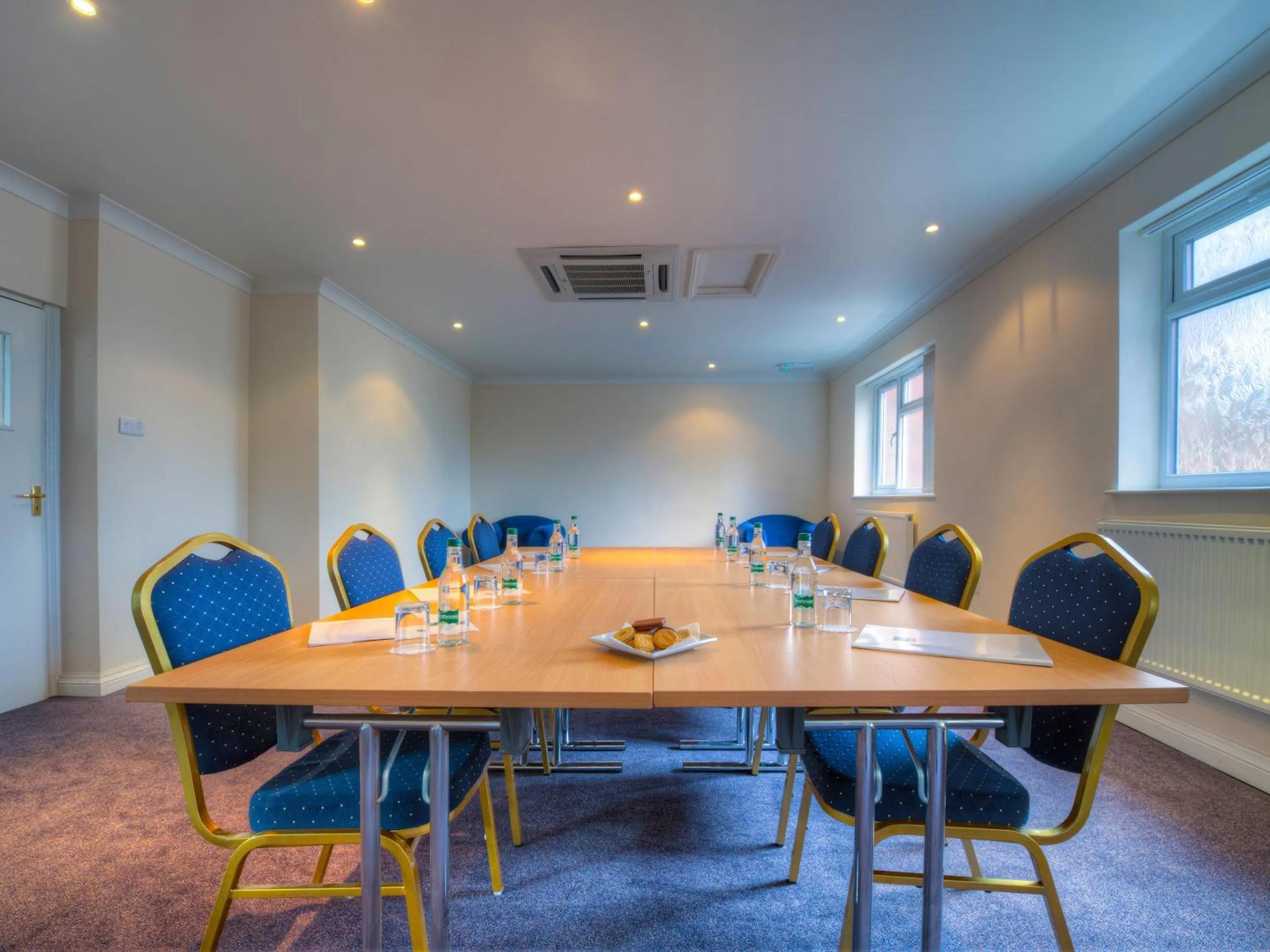 Meeting/conference room in Sure Hotel by Best Western Birmingham South