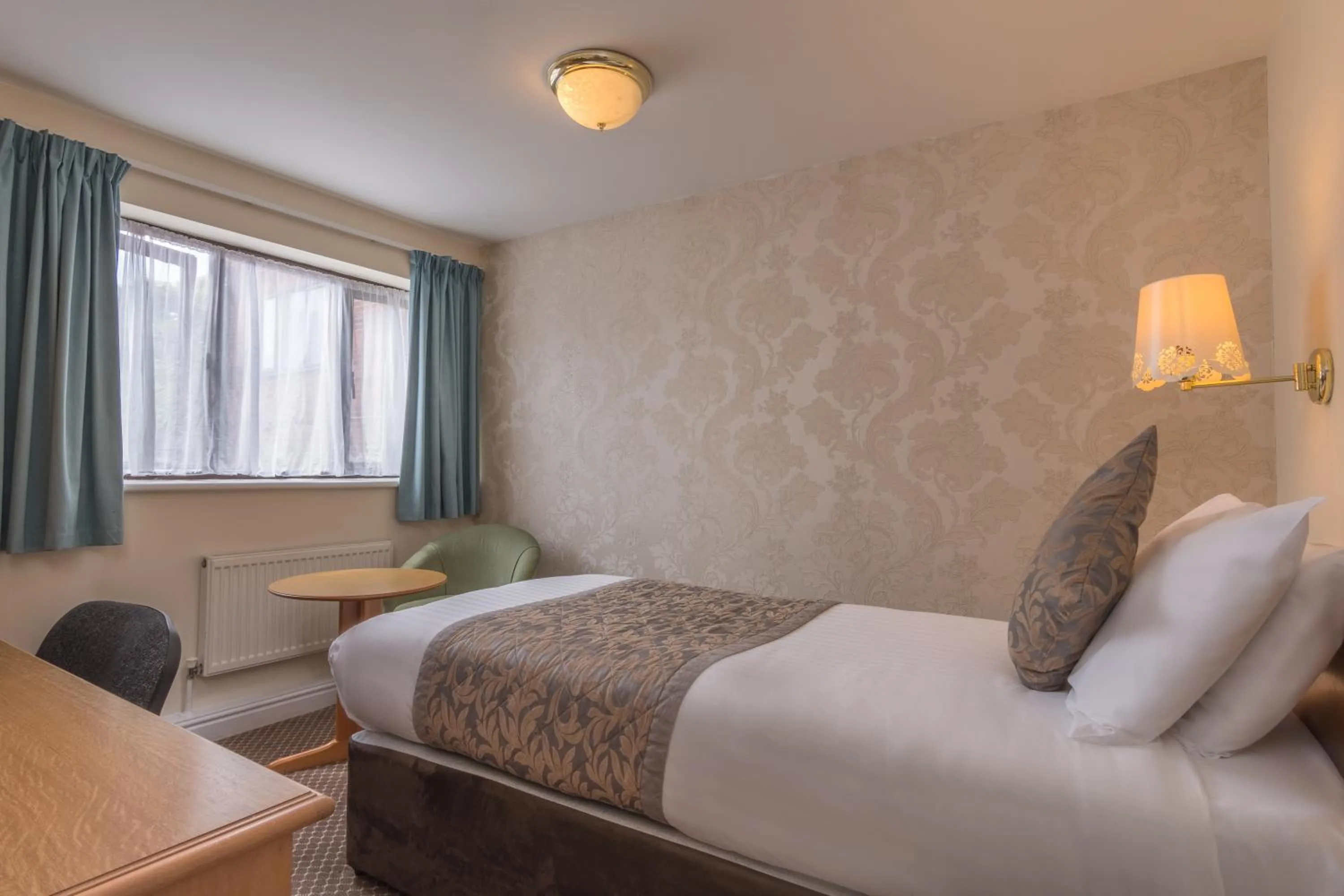 Other, Bed in Sure Hotel by Best Western Birmingham South