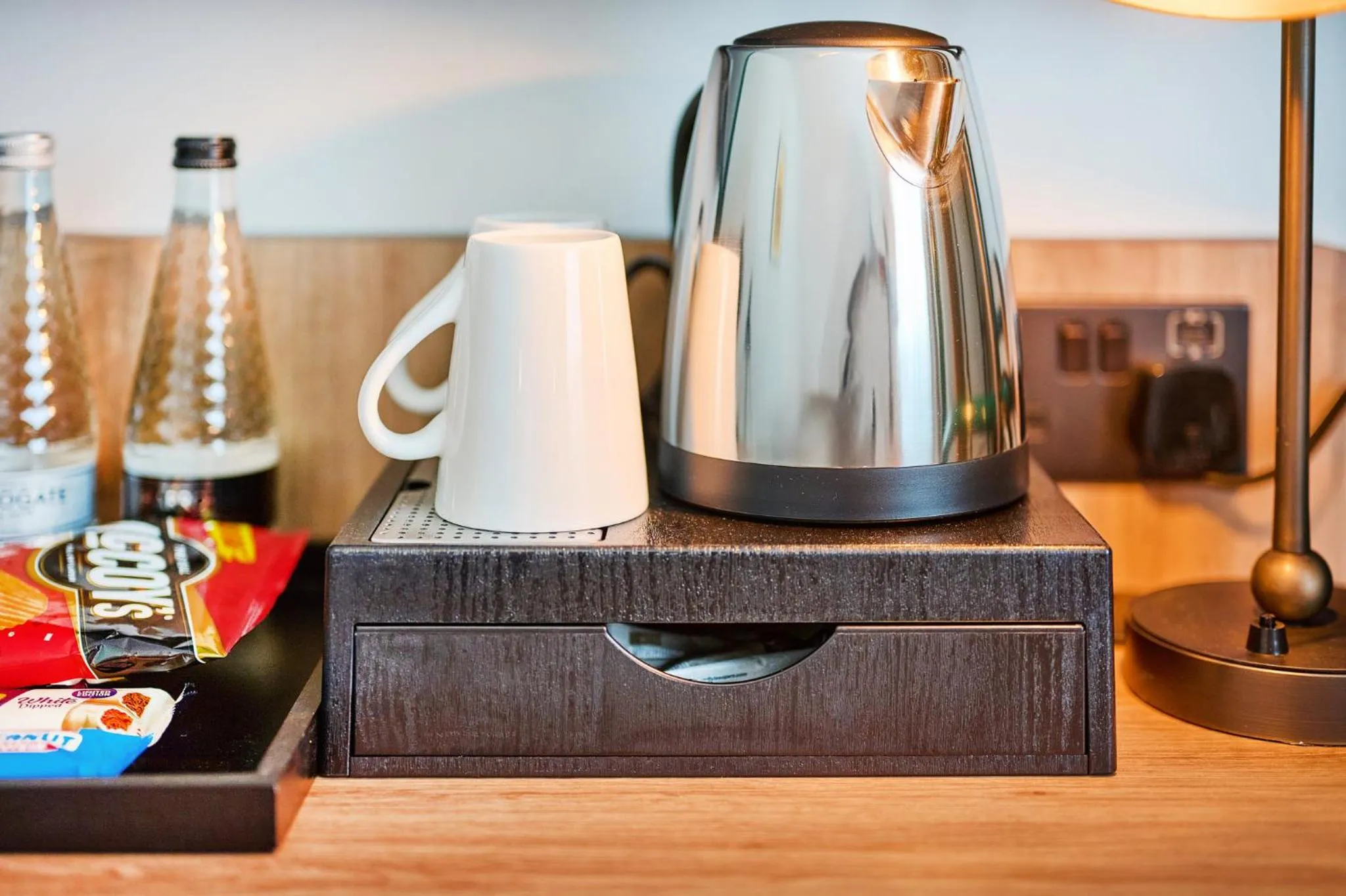 Photo of the whole room in Garner Hotel Birmingham South East by IHG