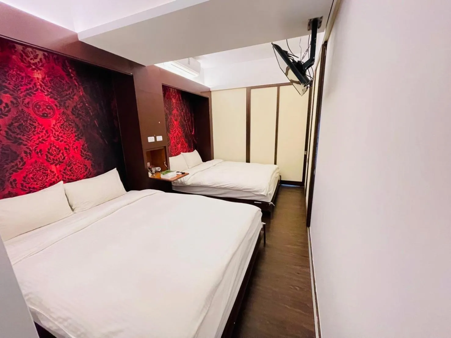 Quadruple Room with Private Bathroom in Ching Shang Tien Hua
