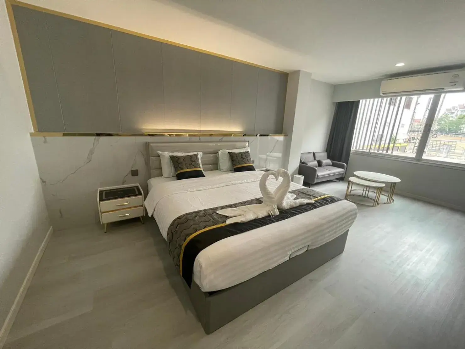 Bedroom, Bed in Berich Hotel Bedroom, Bed in Berich Hotel