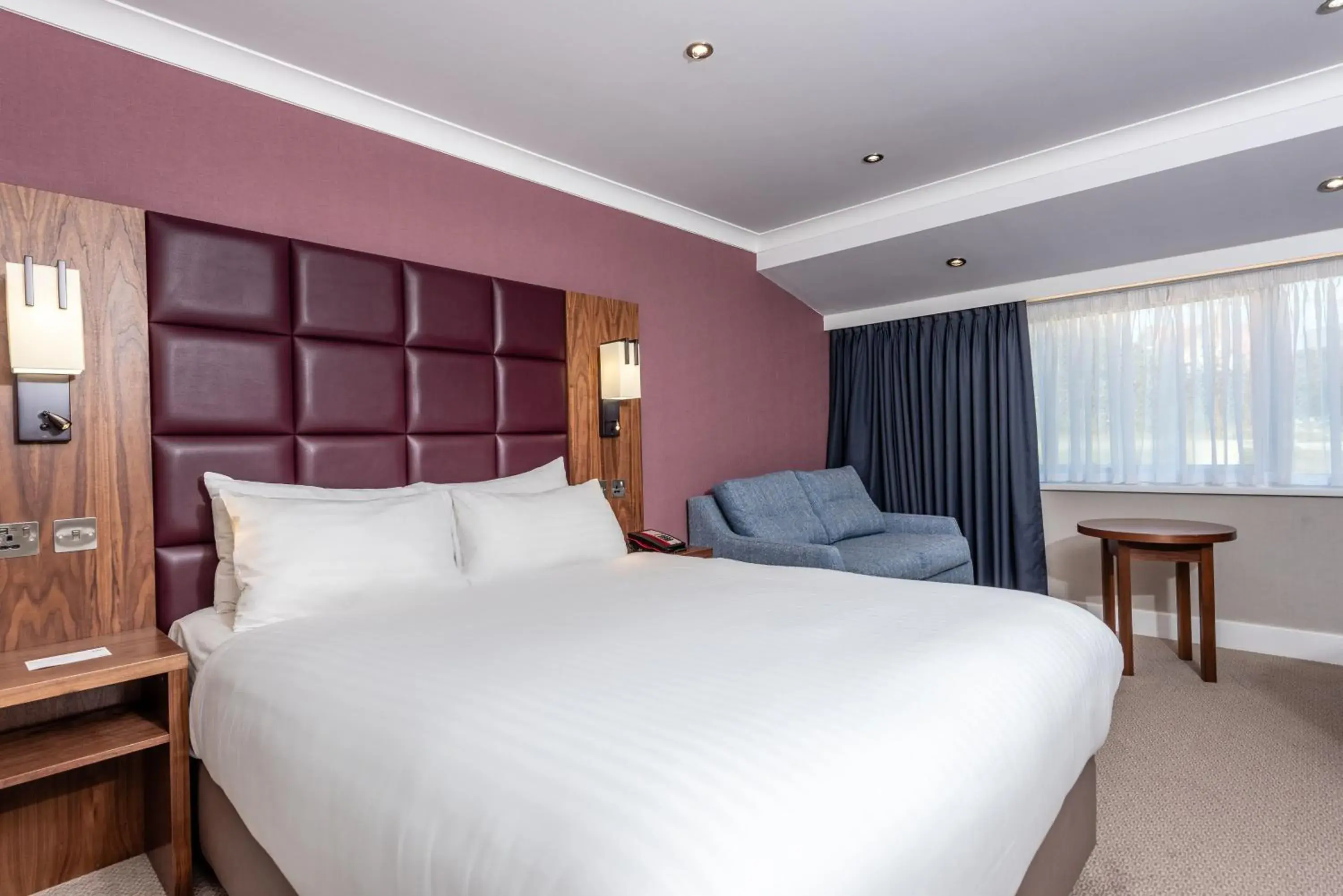 Photo of the whole room, Bed in Holiday Inn Dover by IHG Photo of the whole room, Bed in Holiday Inn Dover by IHG