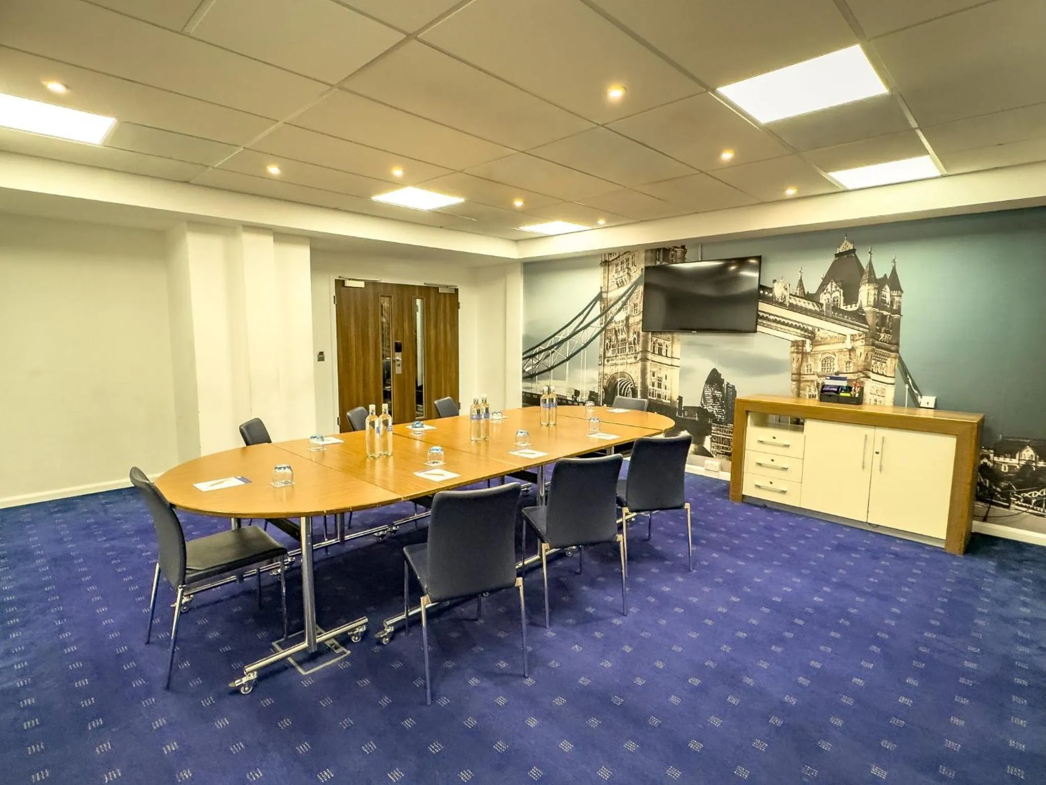 Meeting/conference room in Holiday Inn Express London Stratford by IHG