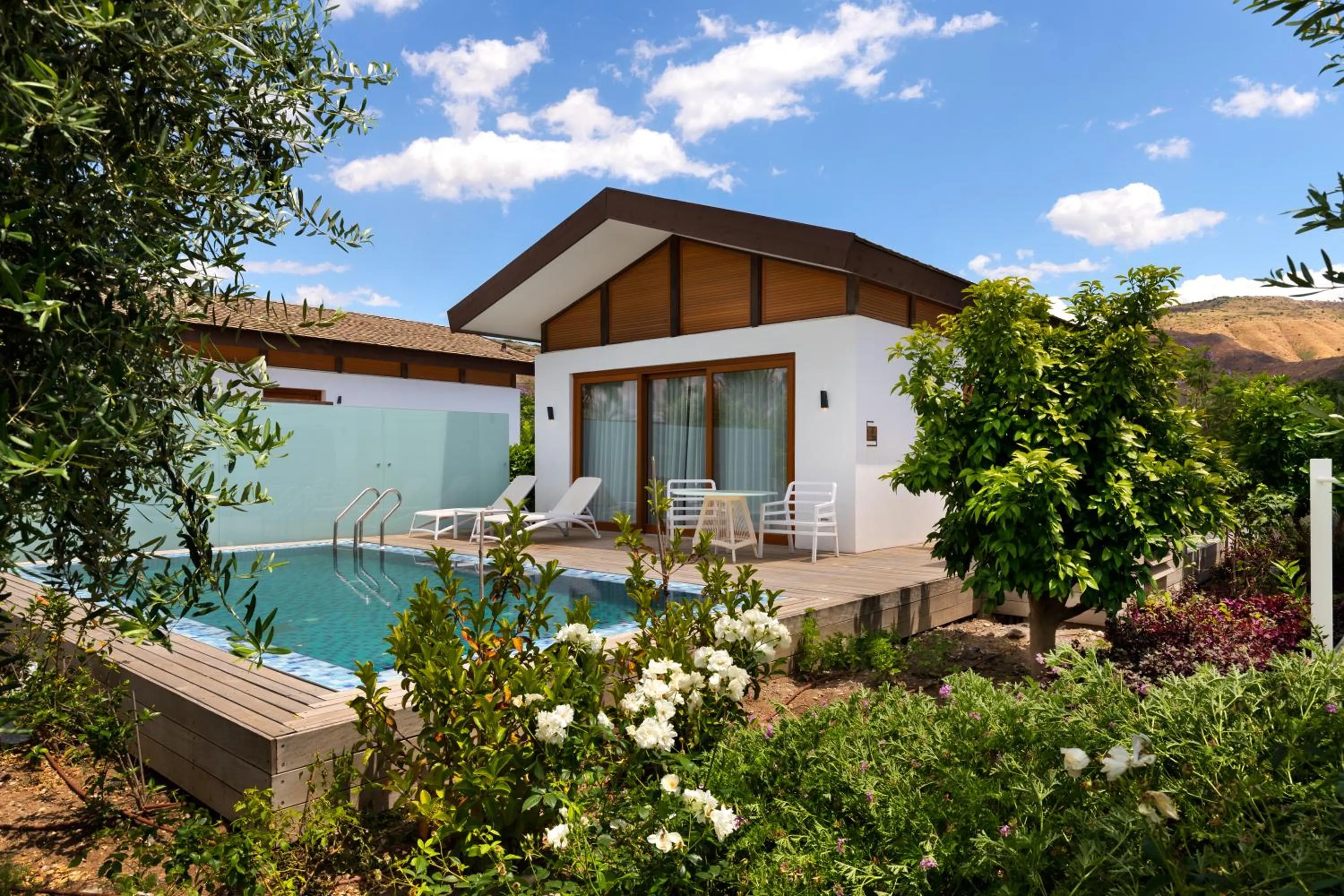 Garden in The Setai Sea Of Galilee