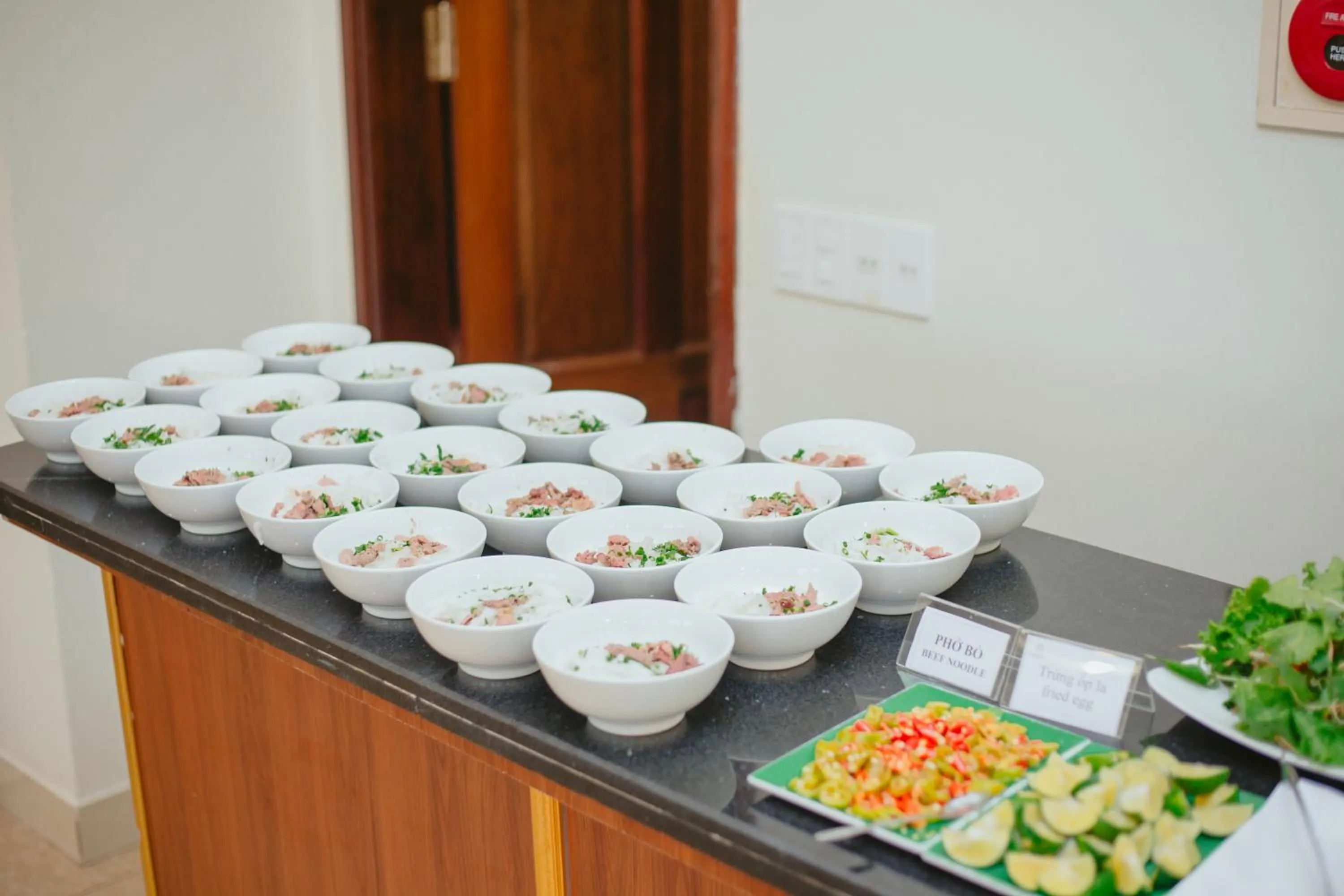 Food and drinks in Amanda Hotel