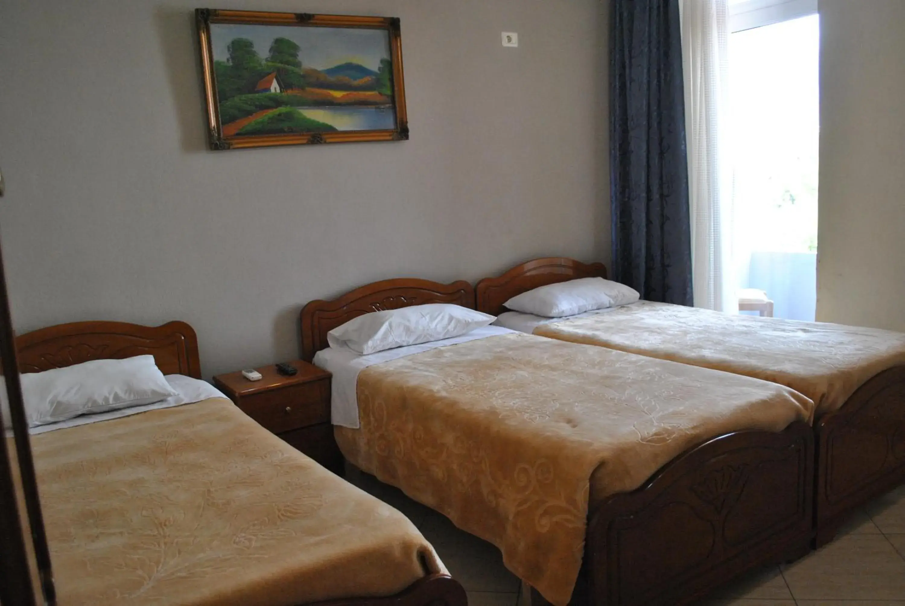 Triple Room with Balcony in Eden Hotel Triple Room with Balcony in Eden Hotel