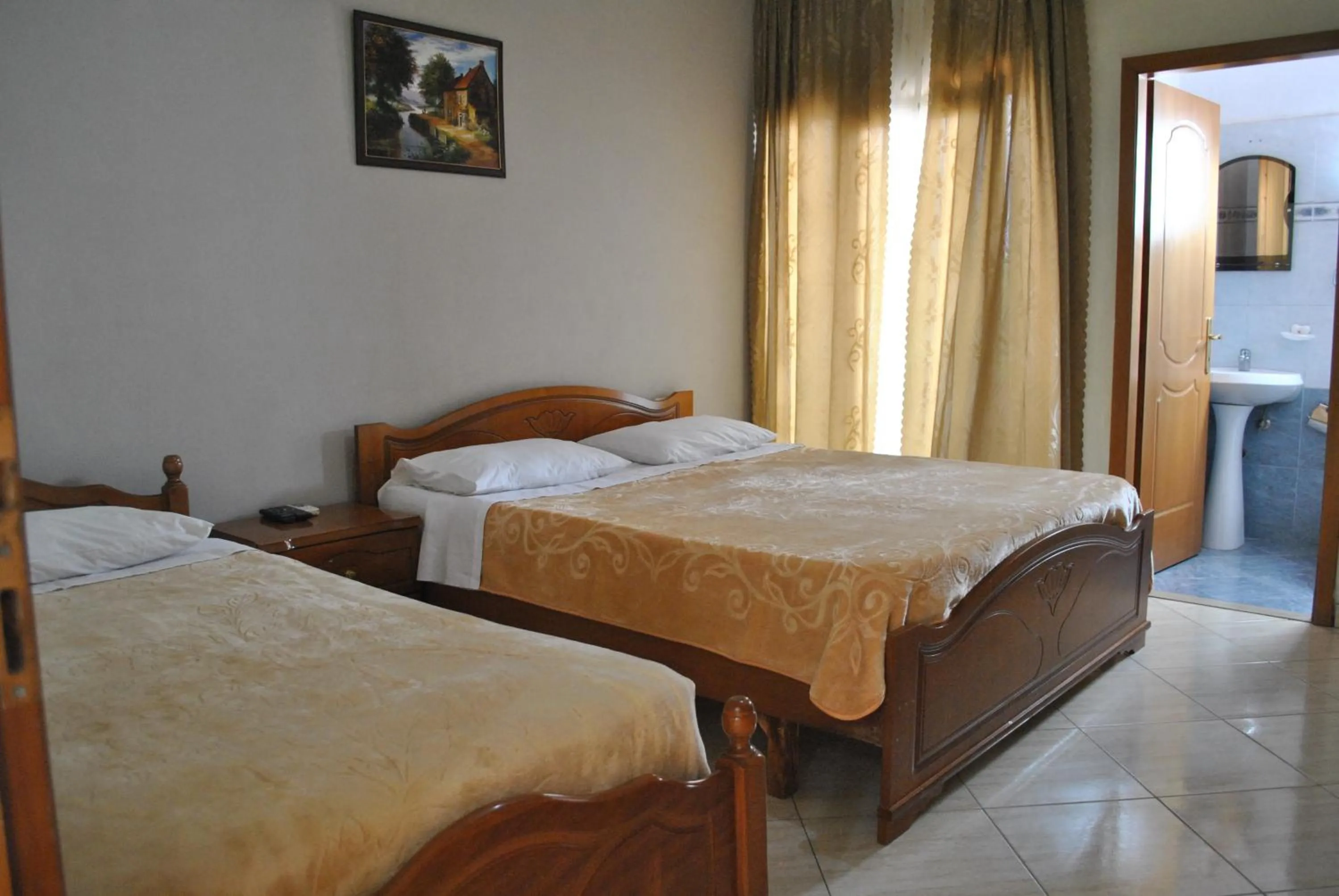 Double or Twin Room with Balcony in Eden Hotel