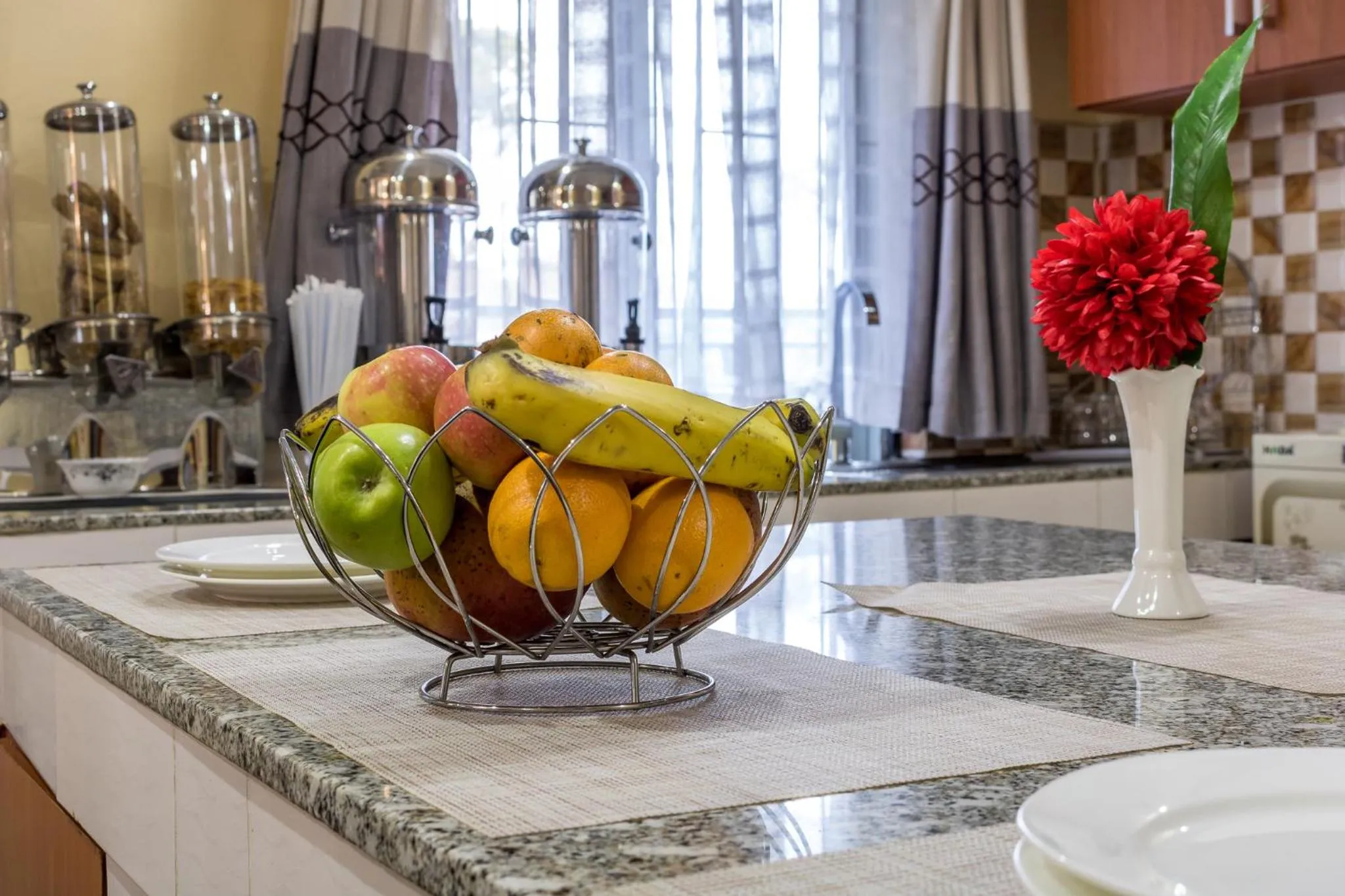 Restaurant/places to eat in Javilla Eagles Safari Guest house