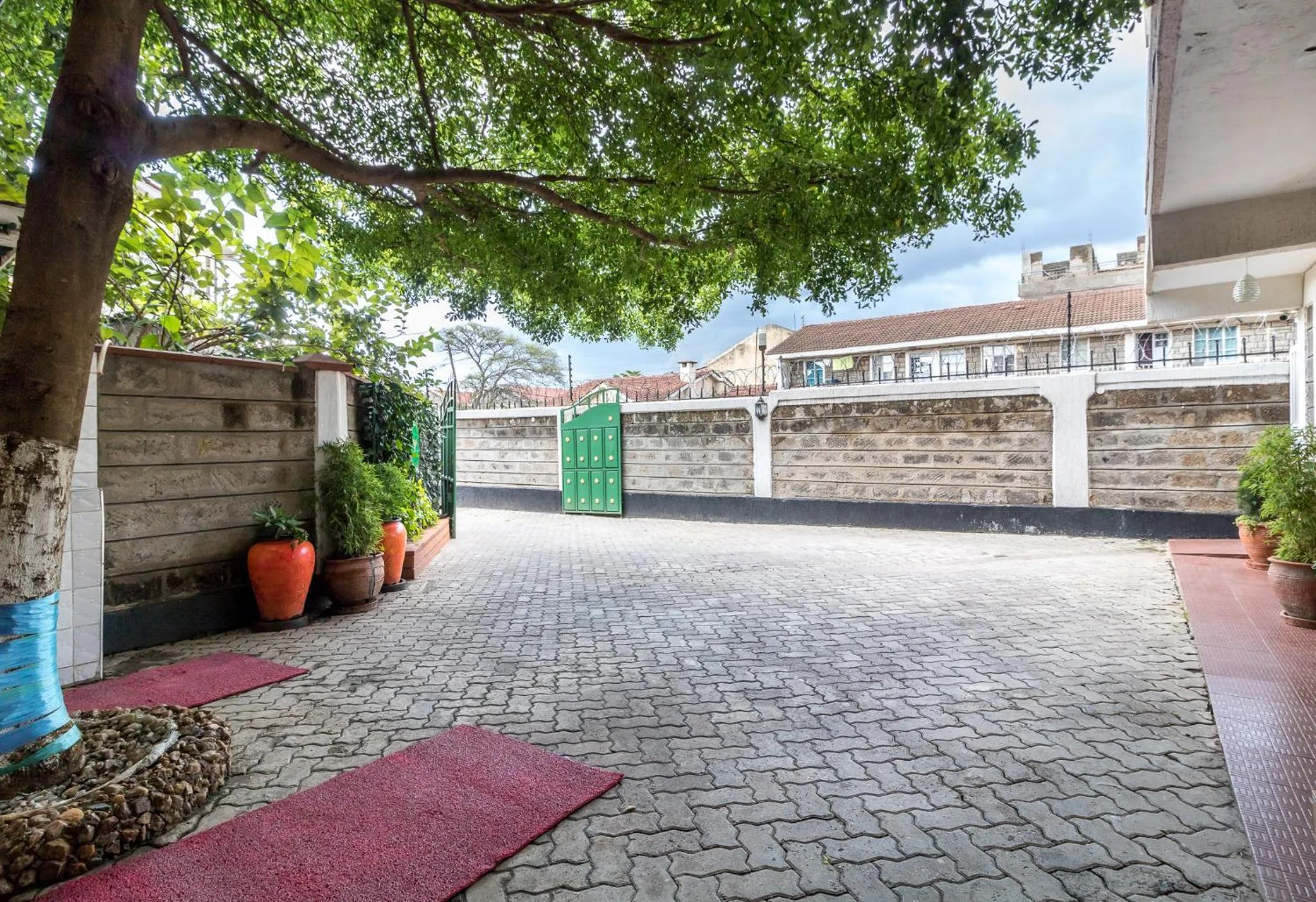 Facade/entrance in Javilla Eagles Safari Guest house