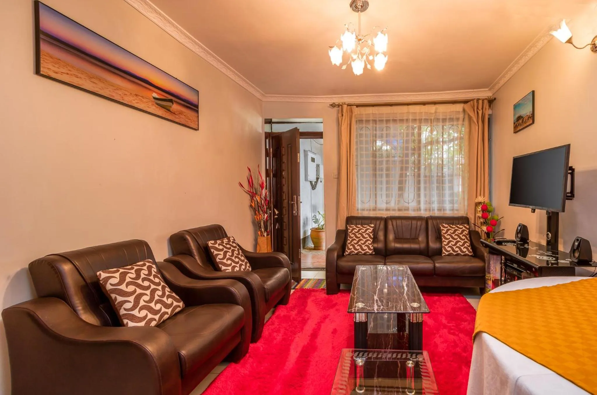Living room in Javilla Eagles Safari Guest house