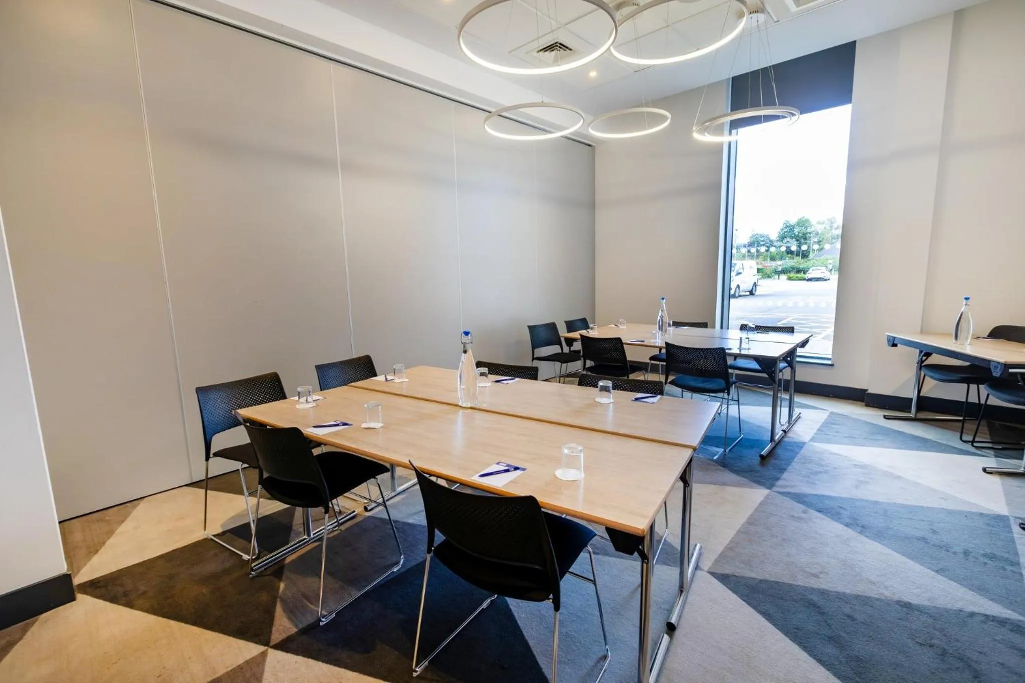 Meeting/conference room in Holiday Inn Express - Manchester - TRAFFORDCITY by IHG