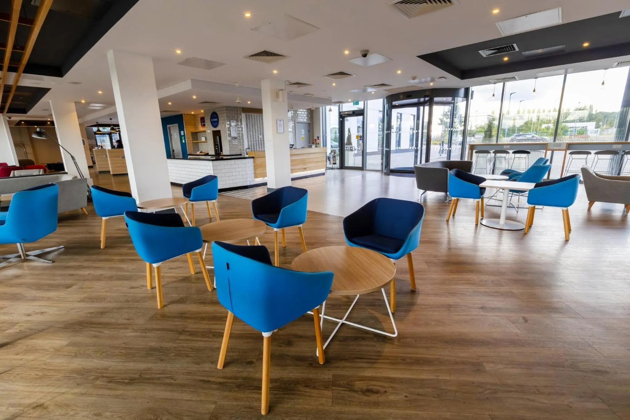 Property building in Holiday Inn Express - Manchester - TRAFFORDCITY by IHG