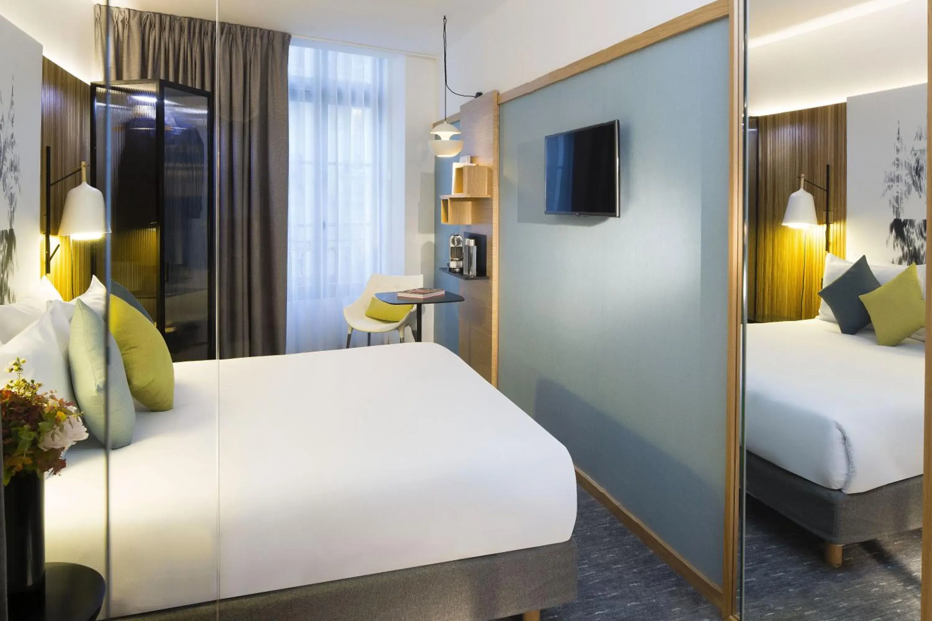 Bed in Drawing Hotel Bed in Drawing Hotel