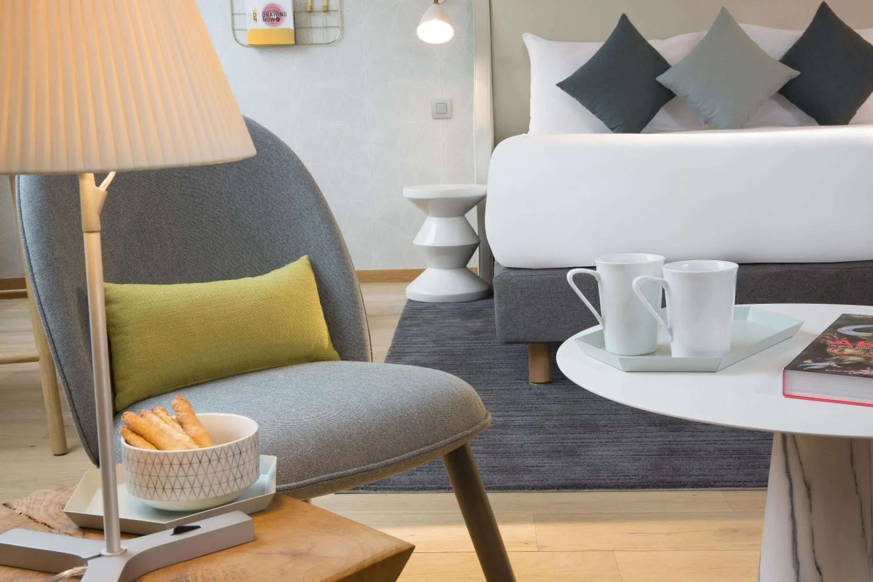 Bed in Drawing Hotel Bed in Drawing Hotel