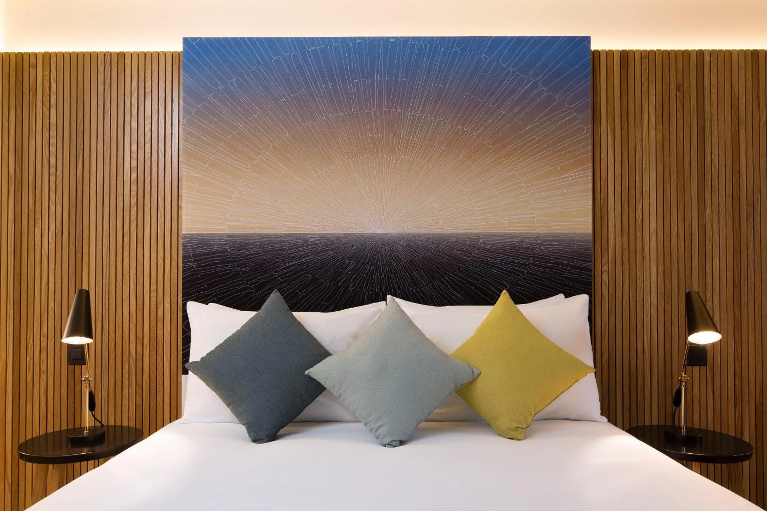 Bed in Drawing Hotel