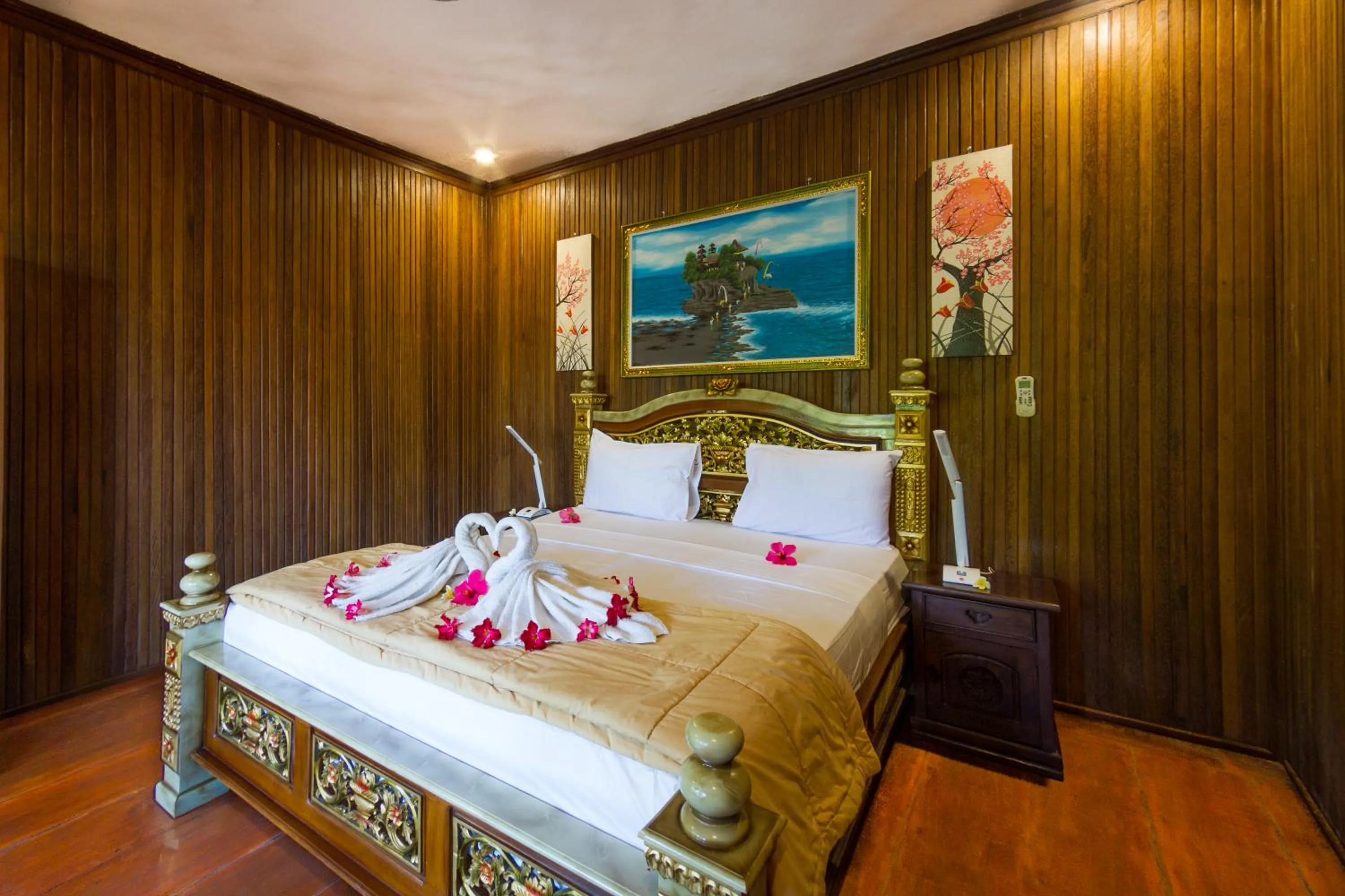 Photo of the whole room, Bed in Oasis