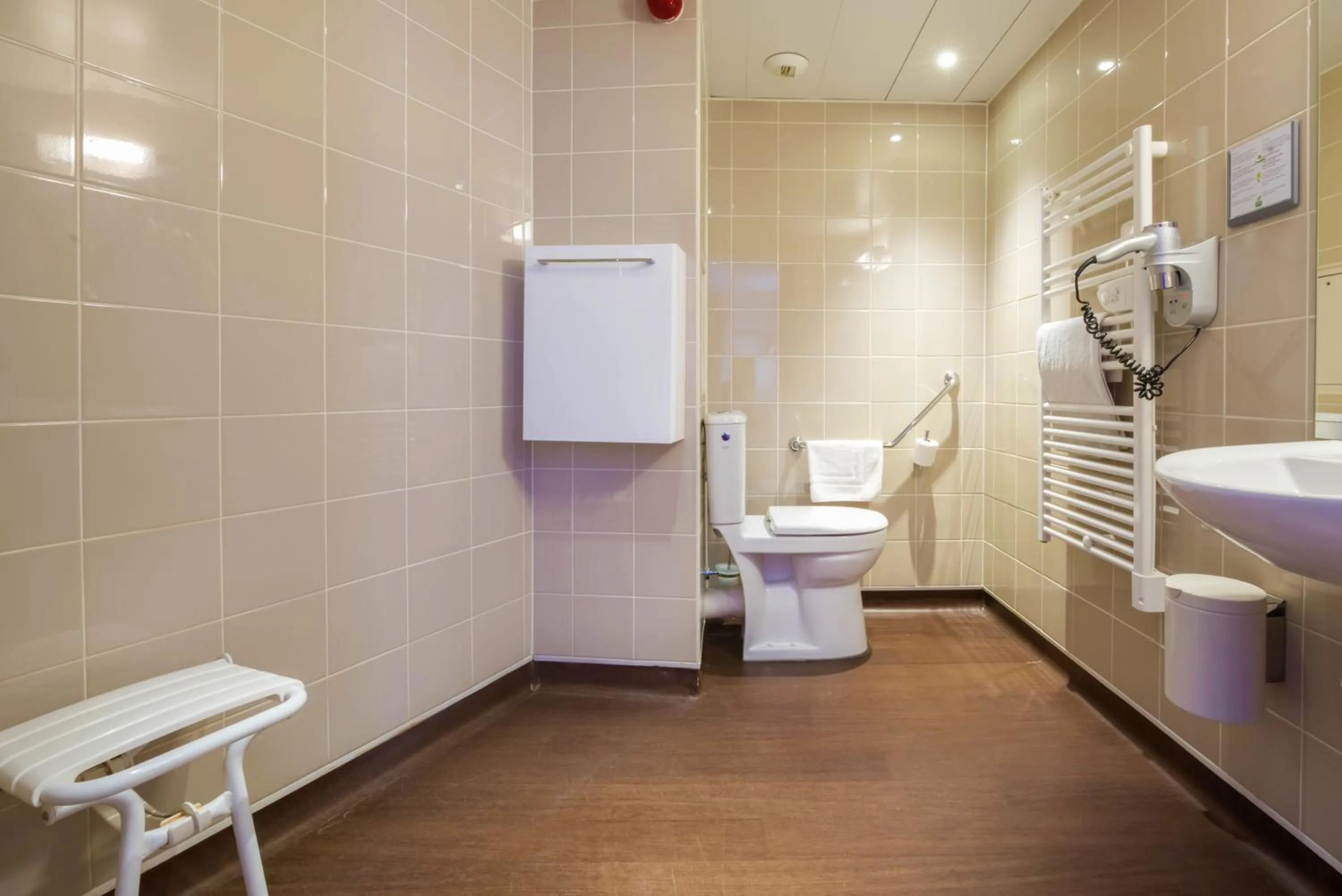 Shower in Hotel Le Richemont