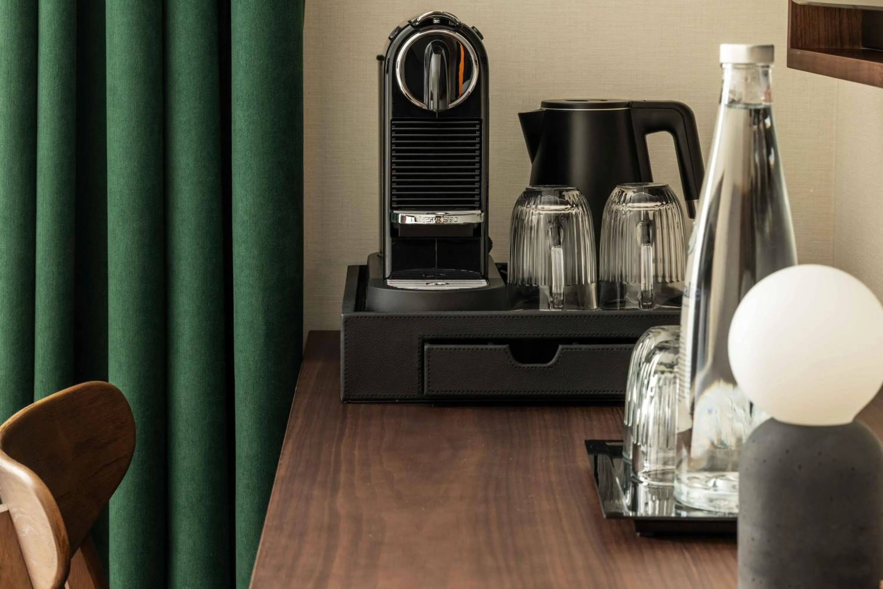 Coffee/tea facilities in Hotel Le Richemont