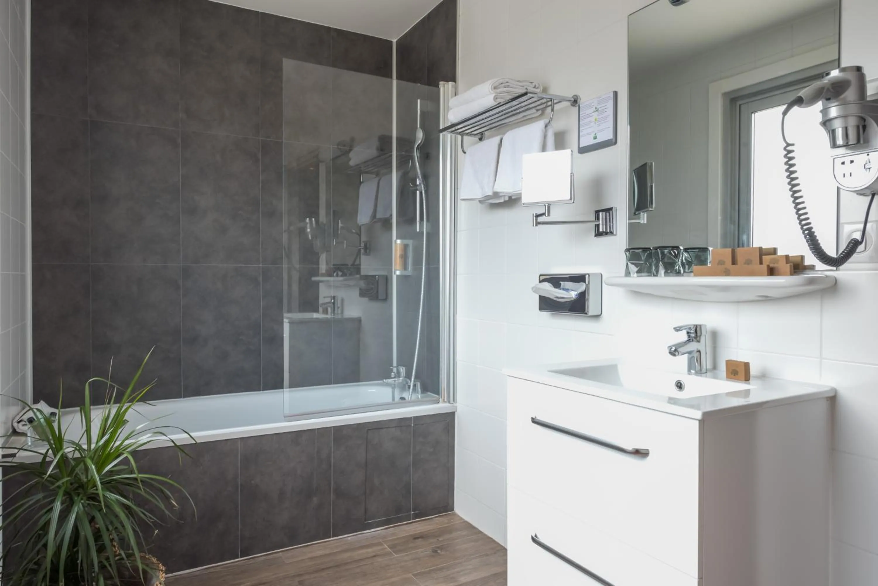 Bathroom in Hotel Le Richemont