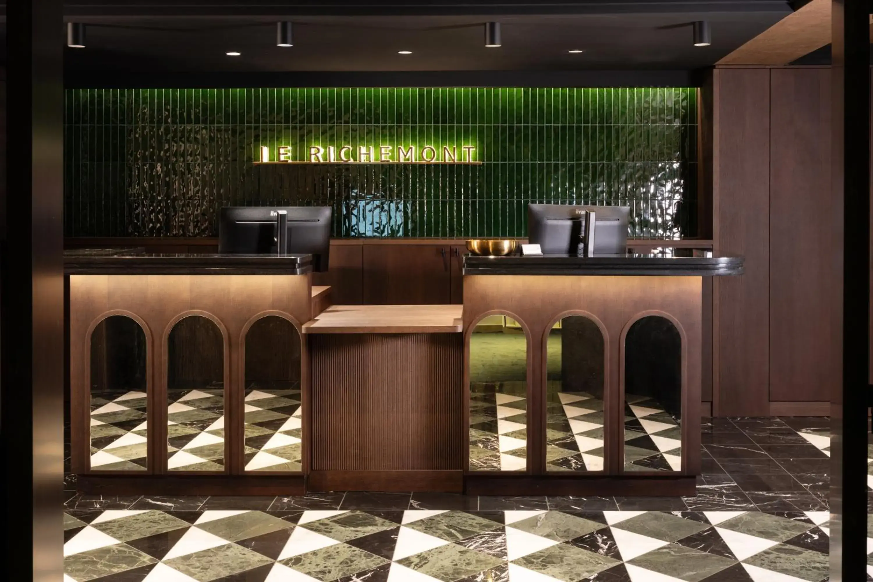 Lobby or reception in Hotel Le Richemont Lobby or reception in Hotel Le Richemont