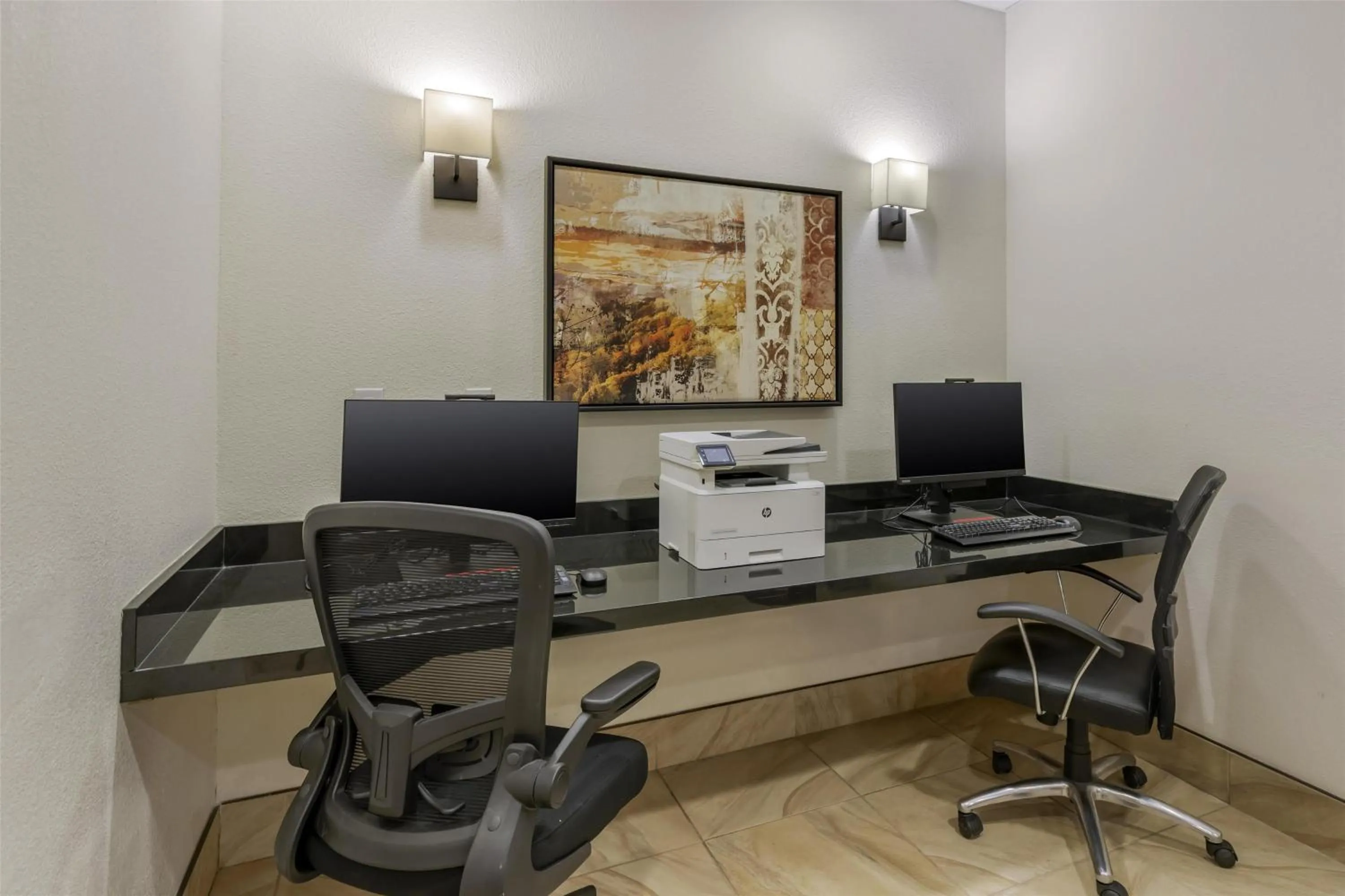 Business facilities in Best Western Plus Hudson Hotel & Suites