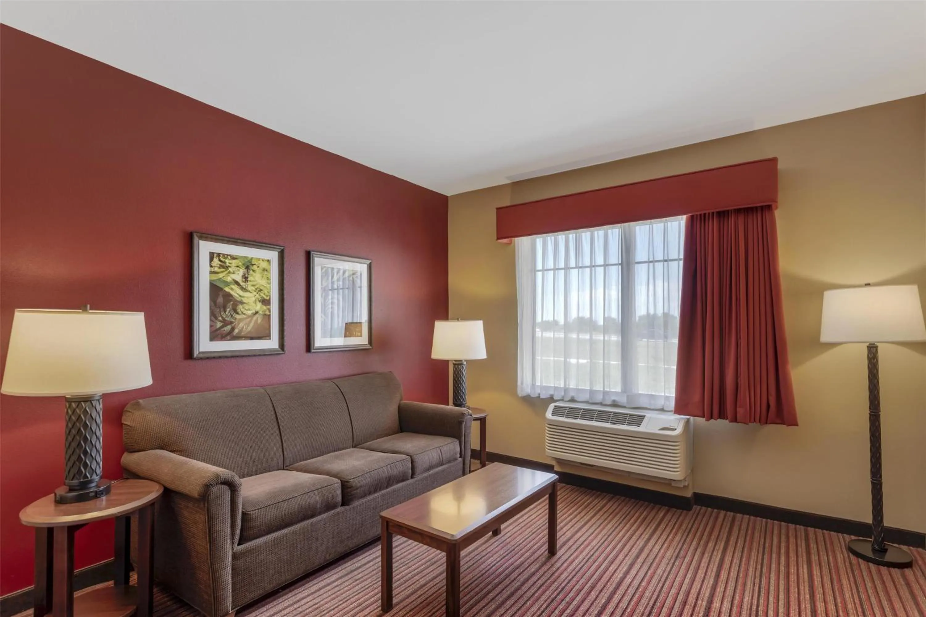 Photo of the whole room in Best Western Plus Hudson Hotel & Suites