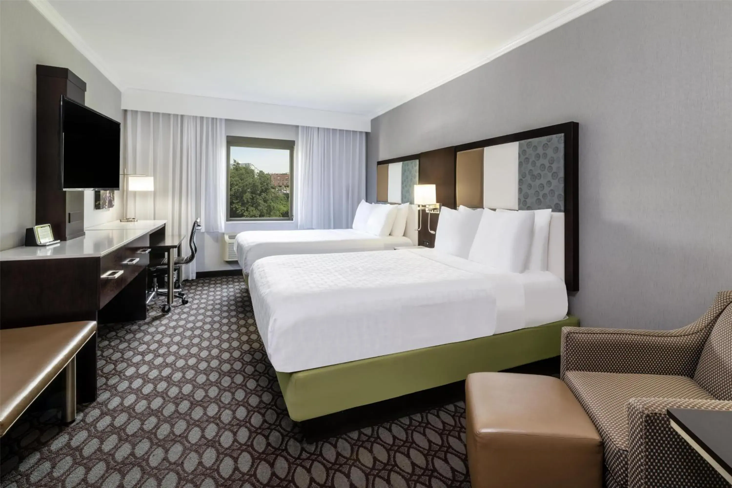 Bedroom, Bed in Best Western Premier NYC Gateway Hotel Bedroom, Bed in Best Western Premier NYC Gateway Hotel