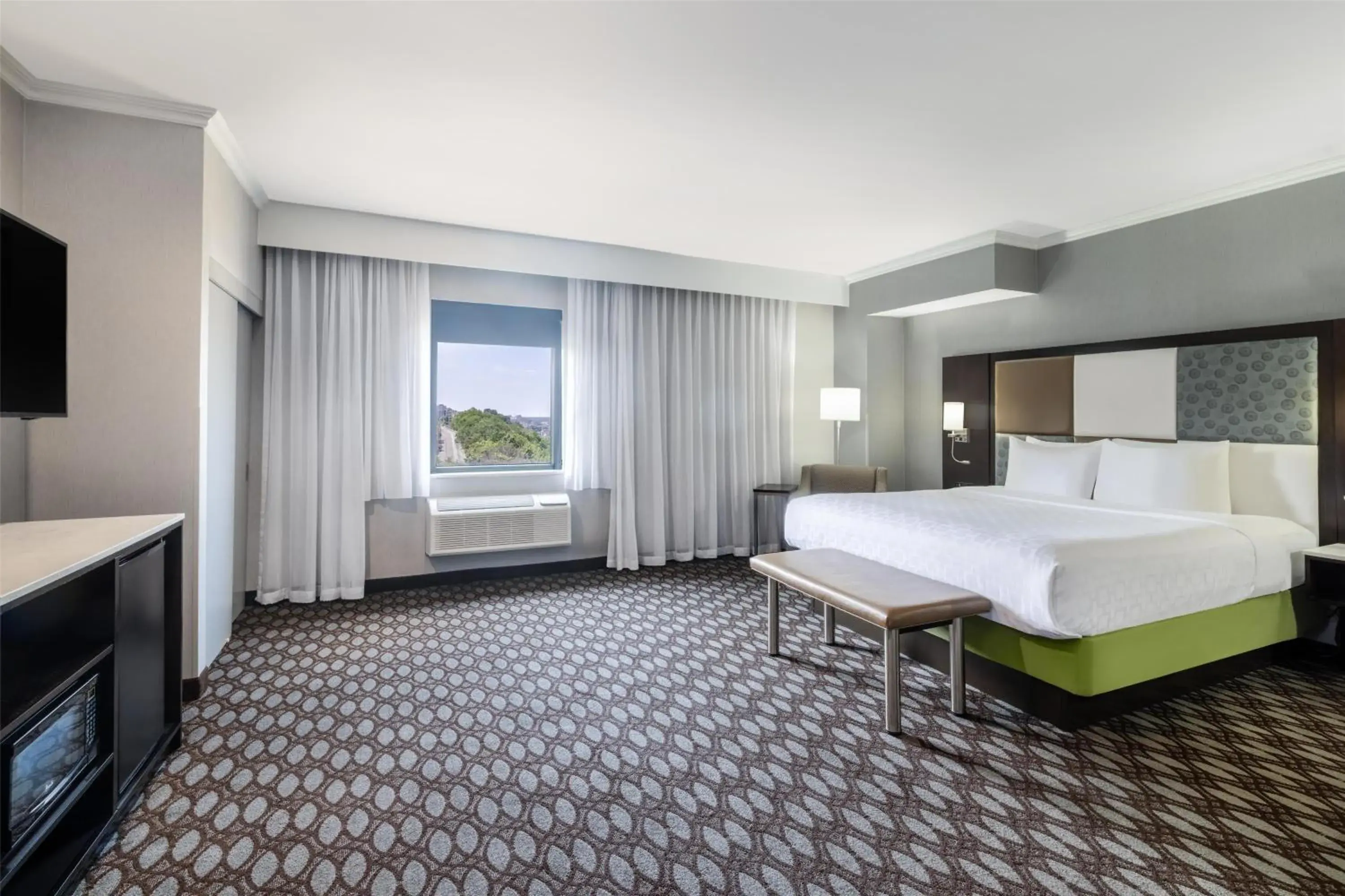 Bedroom, Bed in Best Western Premier NYC Gateway Hotel Bedroom, Bed in Best Western Premier NYC Gateway Hotel