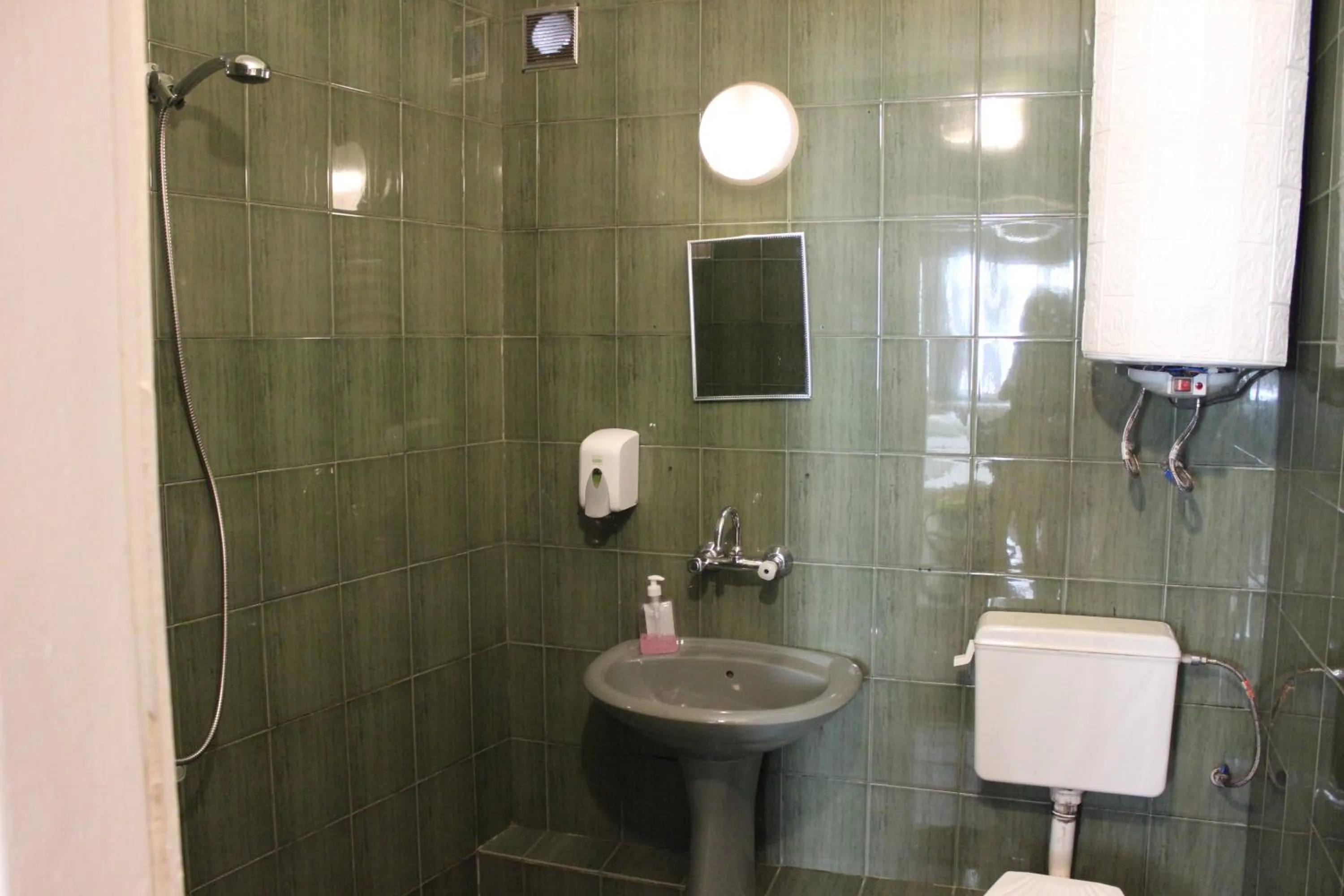 Bathroom in Serdika Rooms