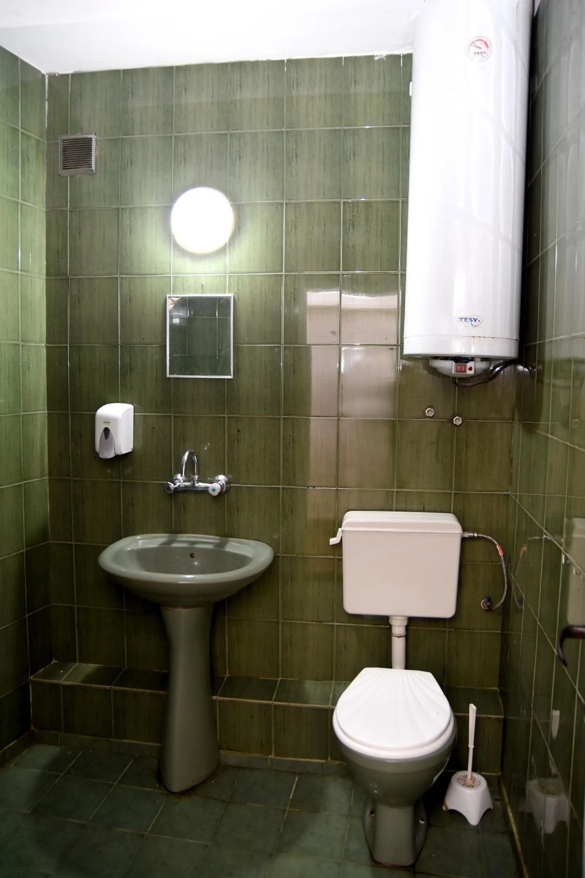 Bathroom in Serdika Rooms