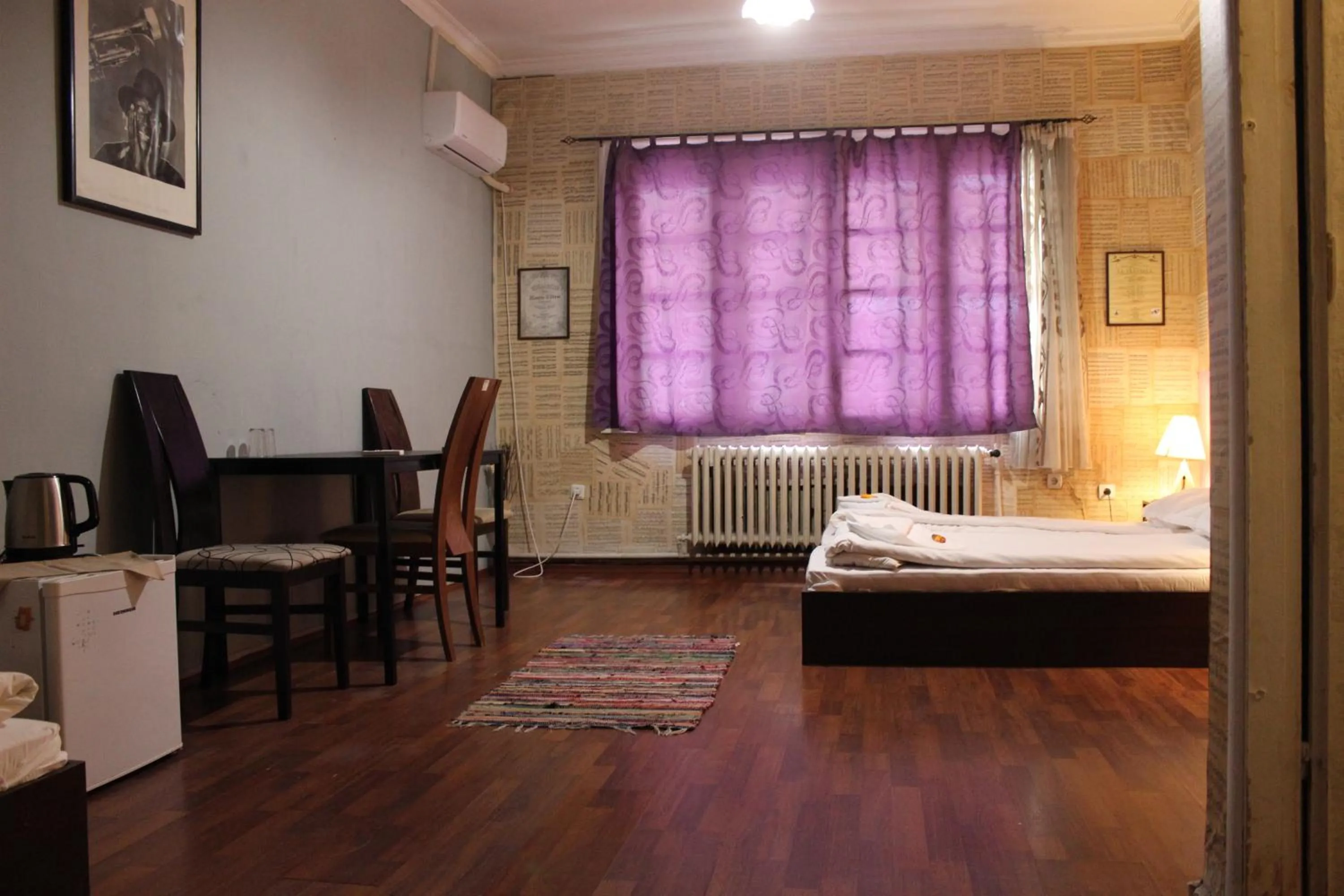 Bedroom, Bed in Serdika Rooms