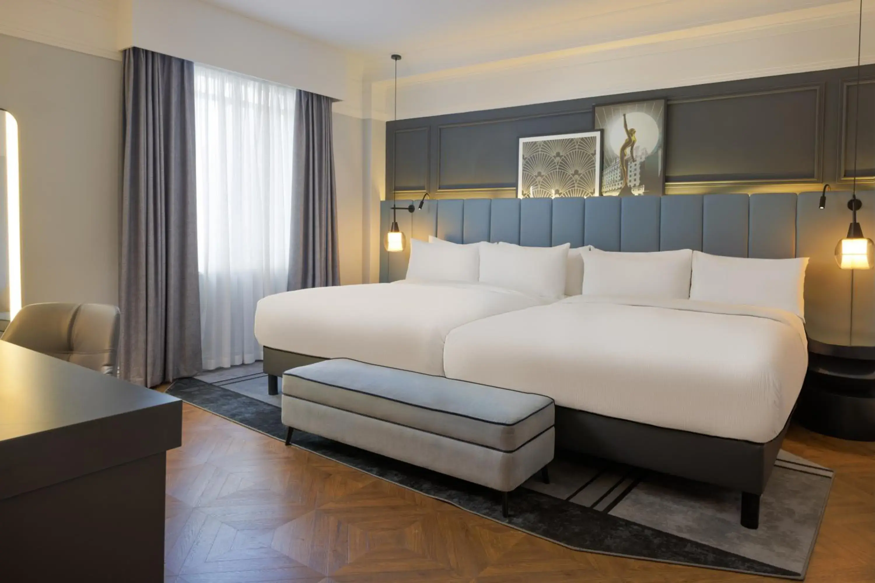 Bed in The Queens Hotel Bed in The Queens Hotel