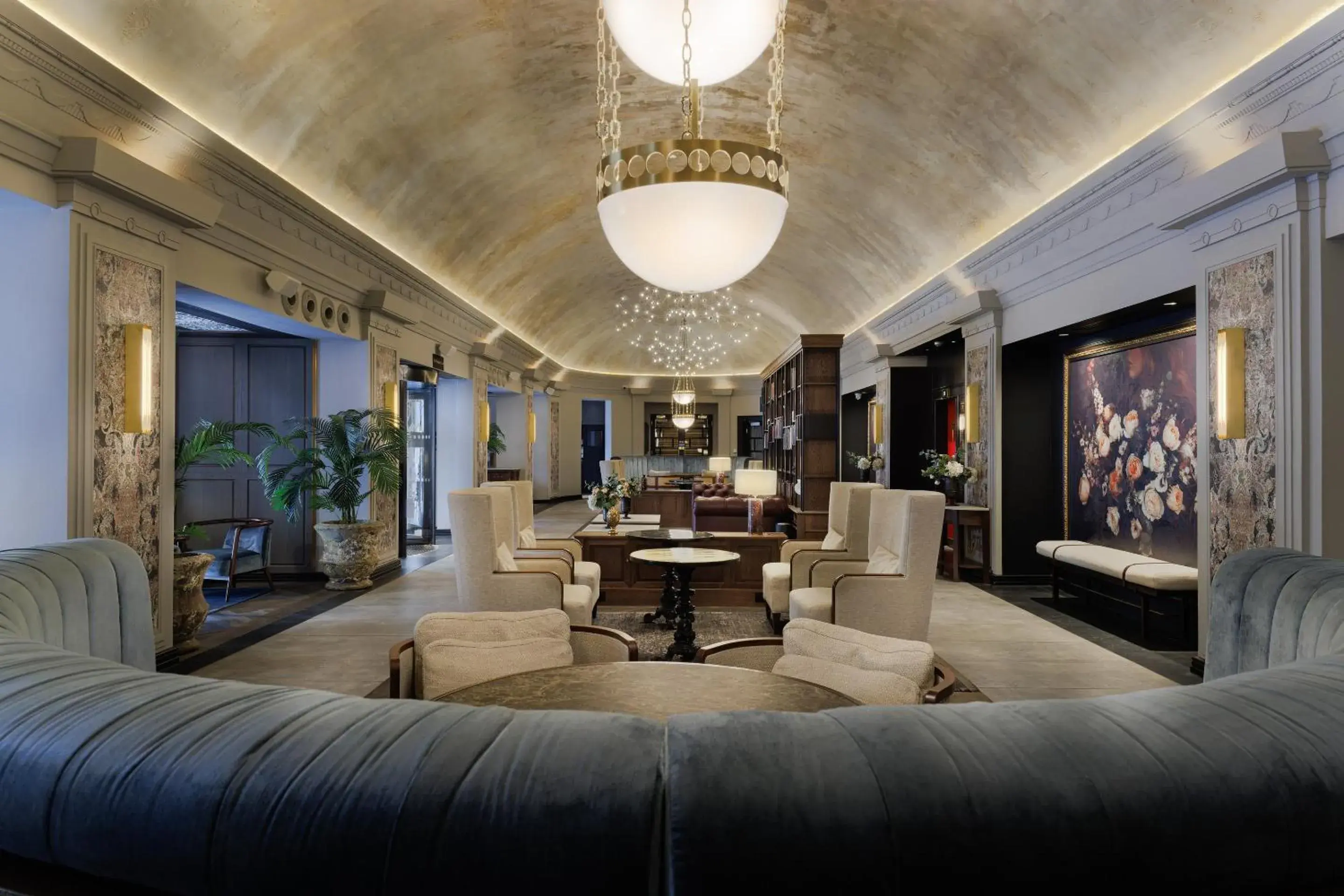 Lobby or reception in The Queens Hotel Lobby or reception in The Queens Hotel