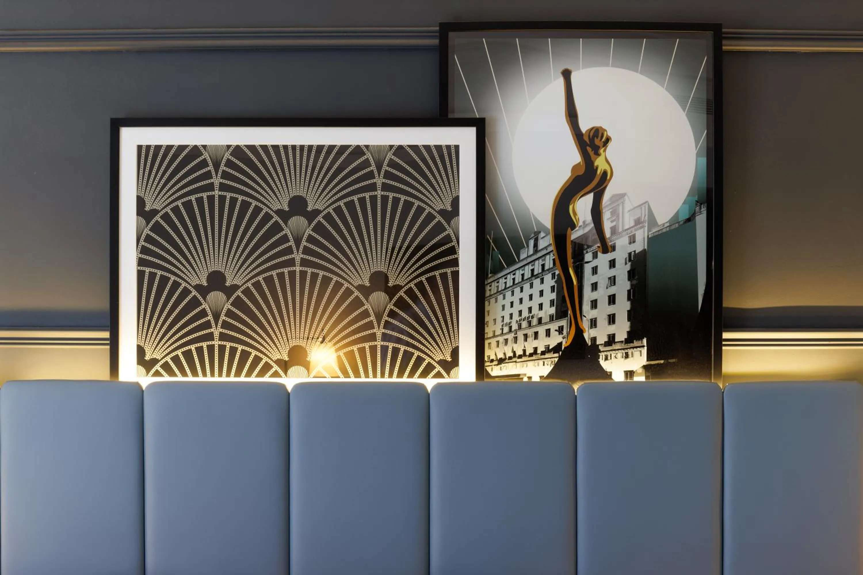 Bed in The Queens Hotel