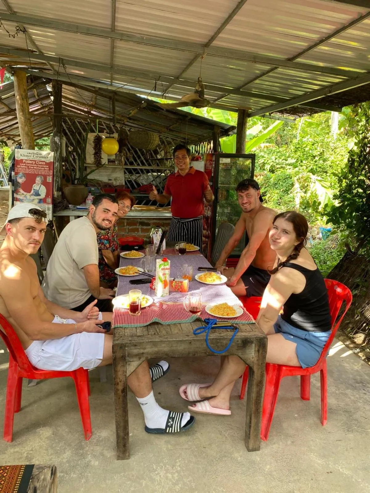 Restaurant/places to eat in Phonluer Angkor Homestay SiemReap - Local Vibe