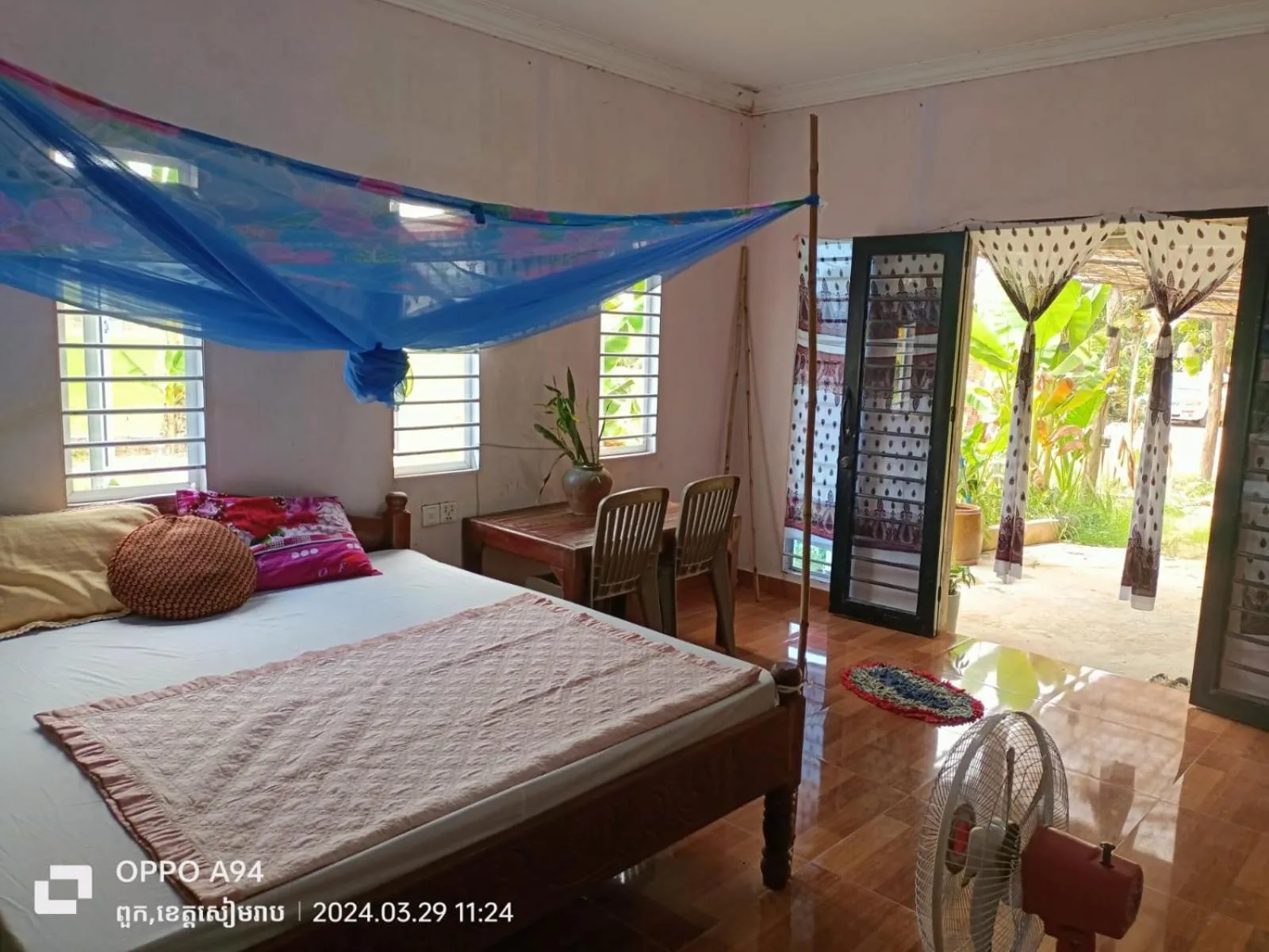 Bed in Phonluer Angkor Homestay SiemReap - Local Vibe
