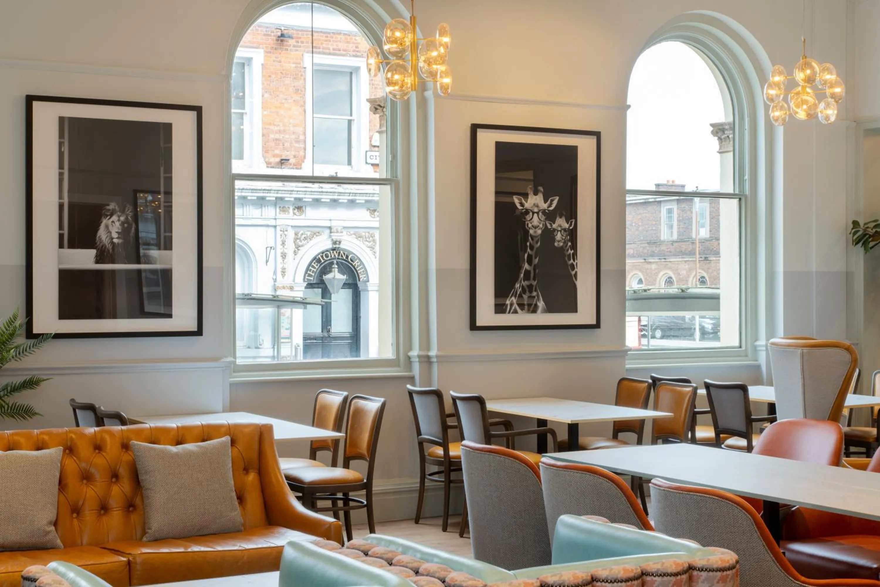Dining area in The Queen at Chester Hotel, BW Premier Collection