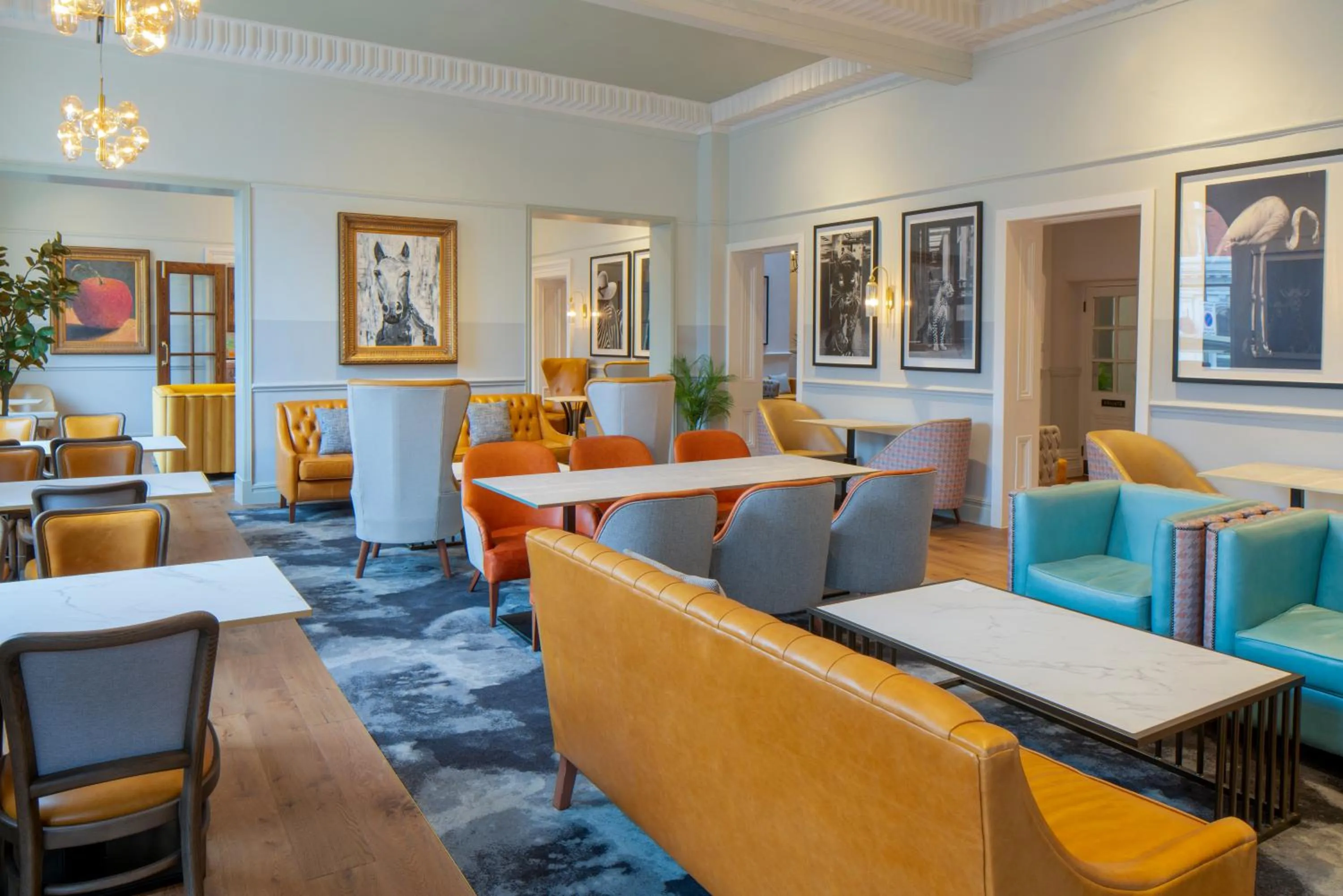 Lounge or bar in The Queen at Chester Hotel, BW Premier Collection