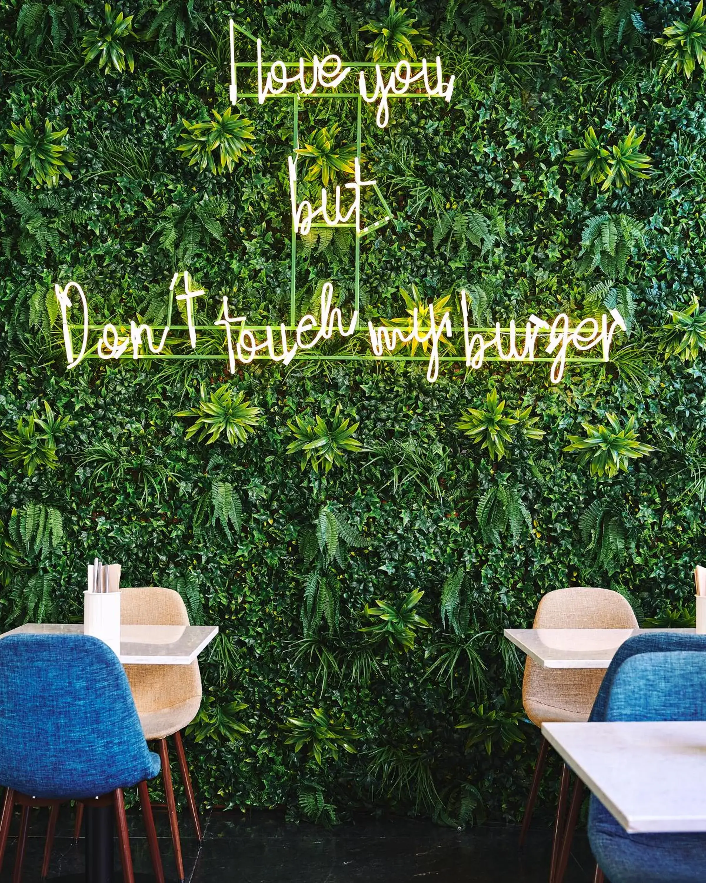 Restaurant/places to eat in Upon Lisbon Prime Residences Restaurant/places to eat in Upon Lisbon Prime Residences