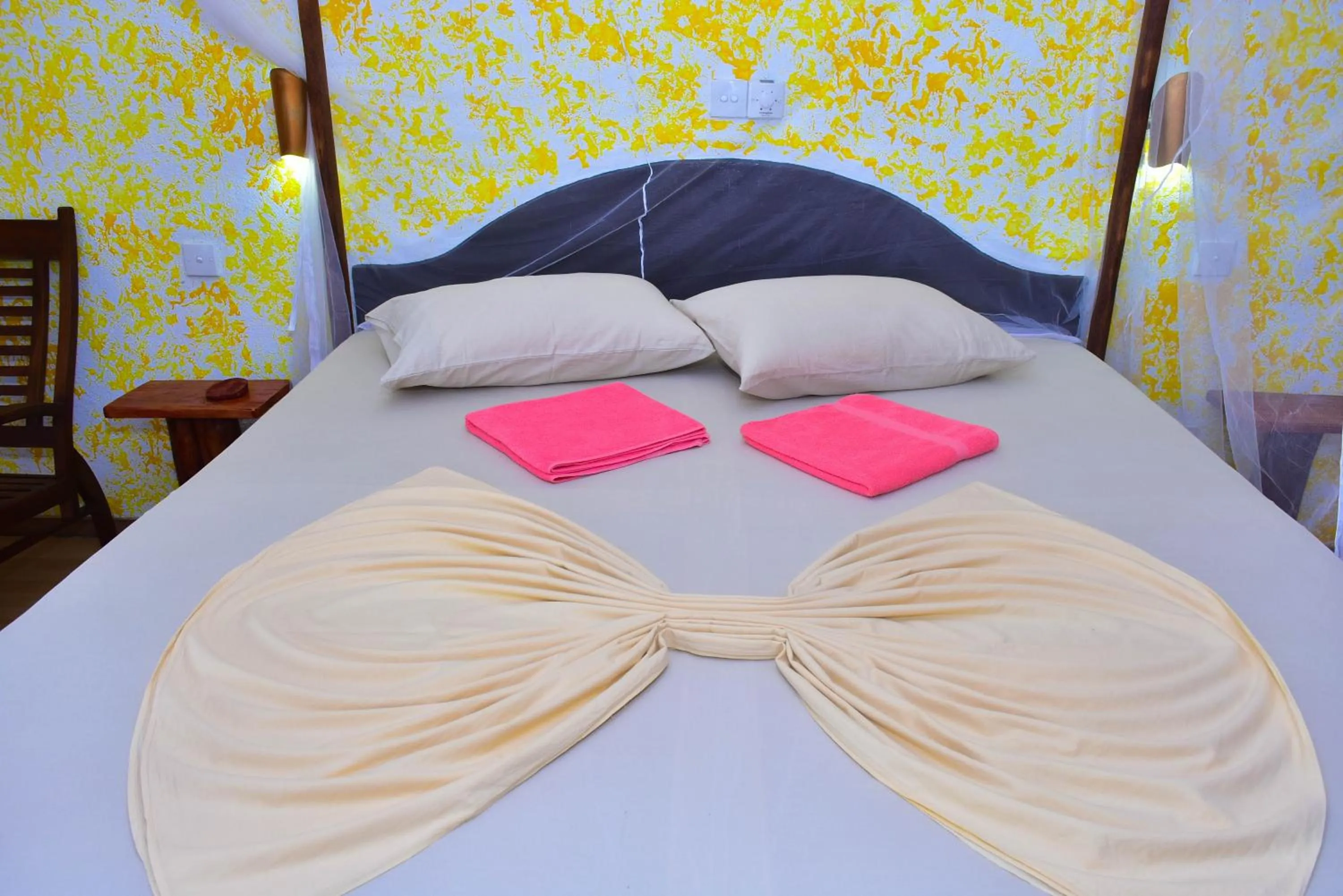 Decorative detail, Bed in Villa crocodile beach