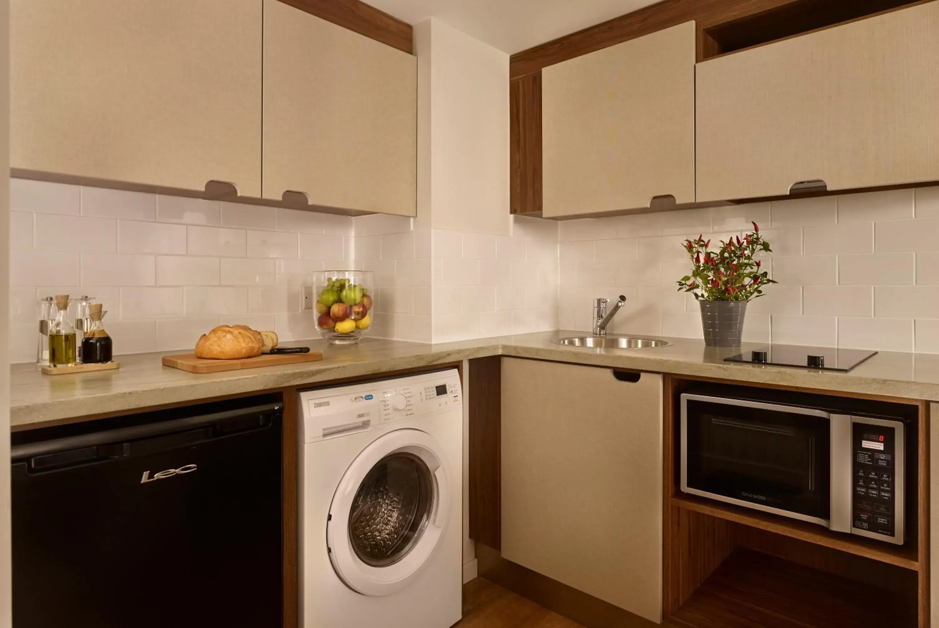 Kitchen or kitchenette in Citadines Barbican London Kitchen or kitchenette in Citadines Barbican London