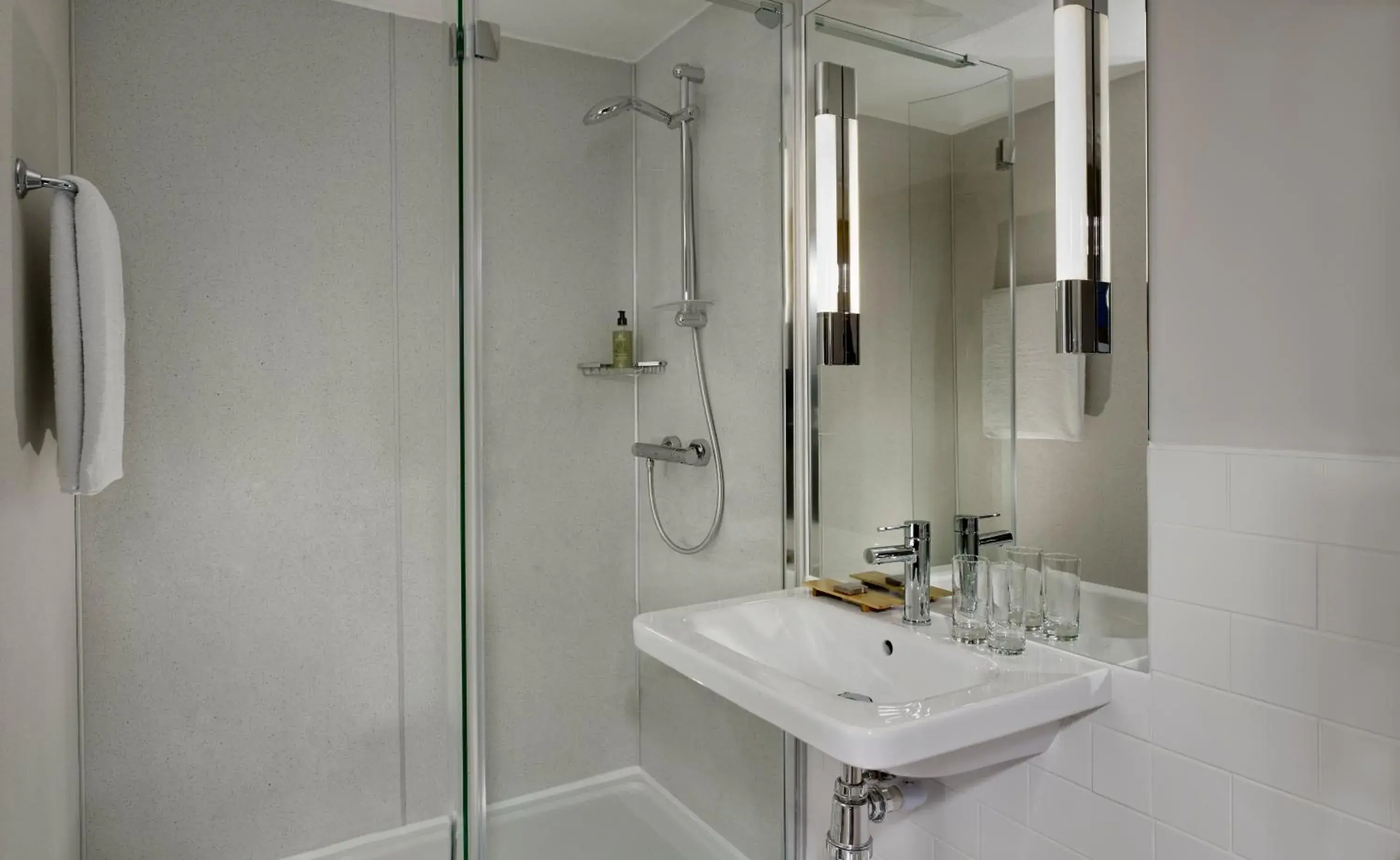 Bathroom in Citadines Barbican London Bathroom in Citadines Barbican London