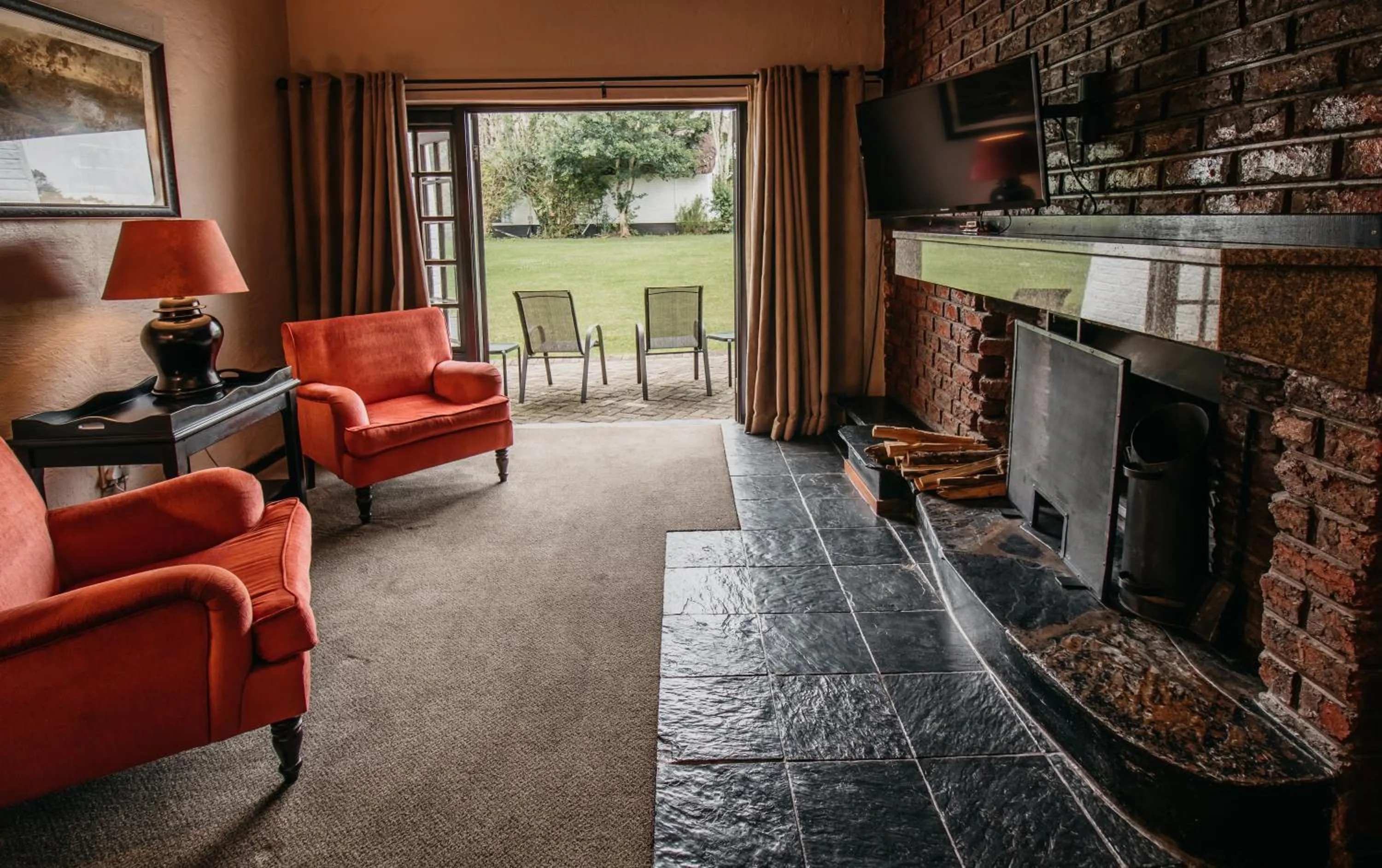 TV and multimedia in Mount Sheba Rainforest Hotel - Mountain Spring Water