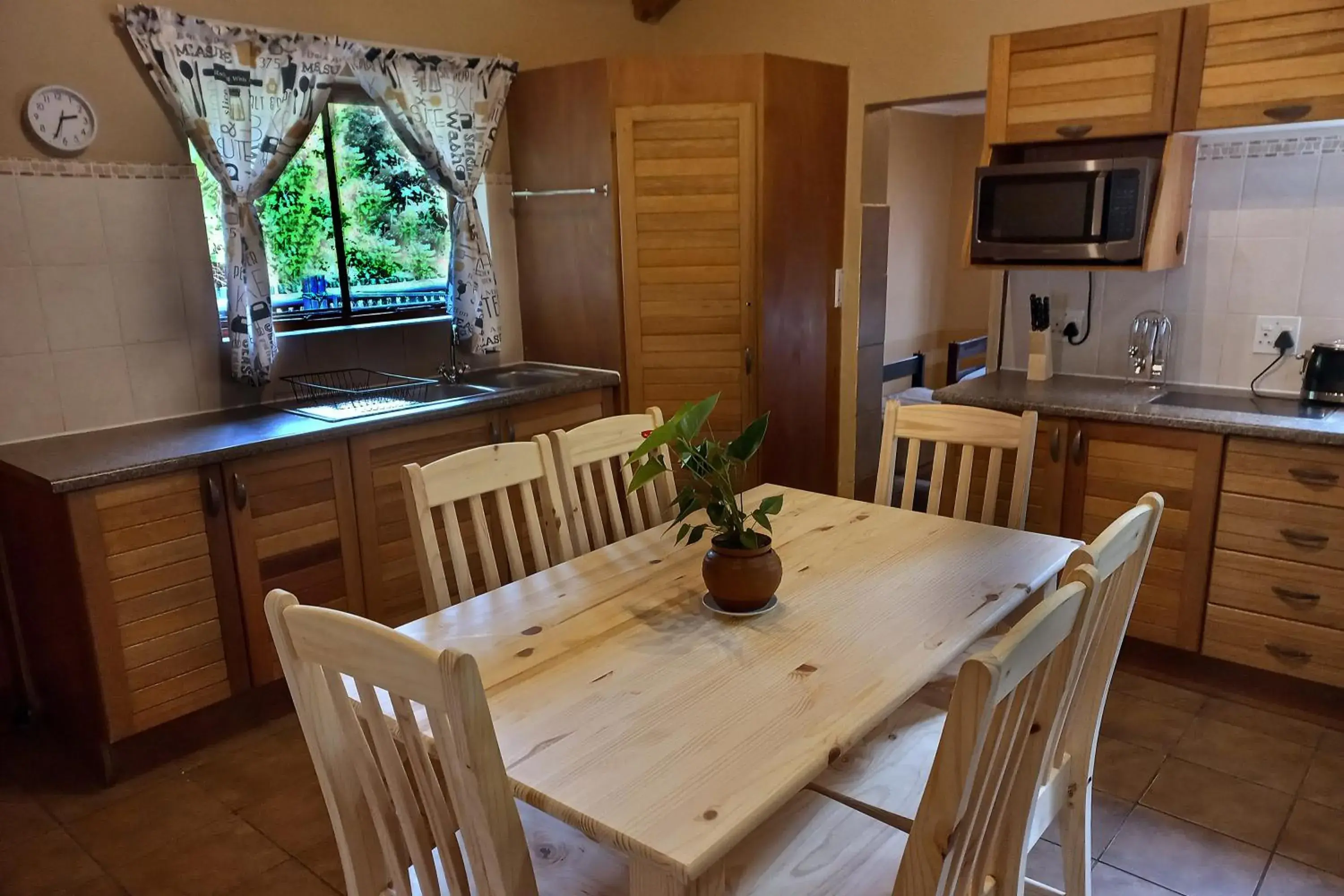 Self Catering House in Mount Sheba Rainforest Hotel - Mountain Spring Water Self Catering House in Mount Sheba Rainforest Hotel - Mountain Spring Water